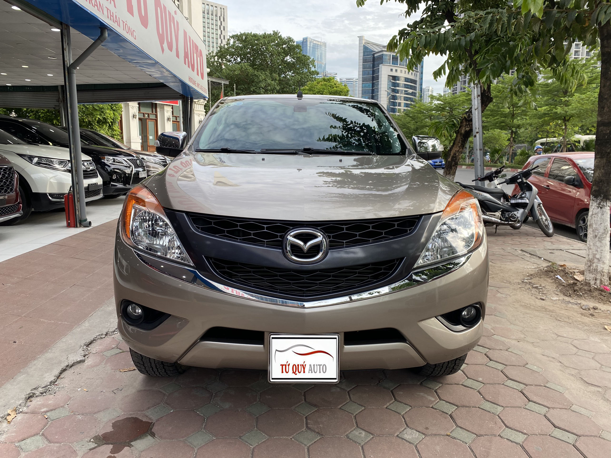 Xe Mazda BT50 3.2AT 2015 - Vàng Cát