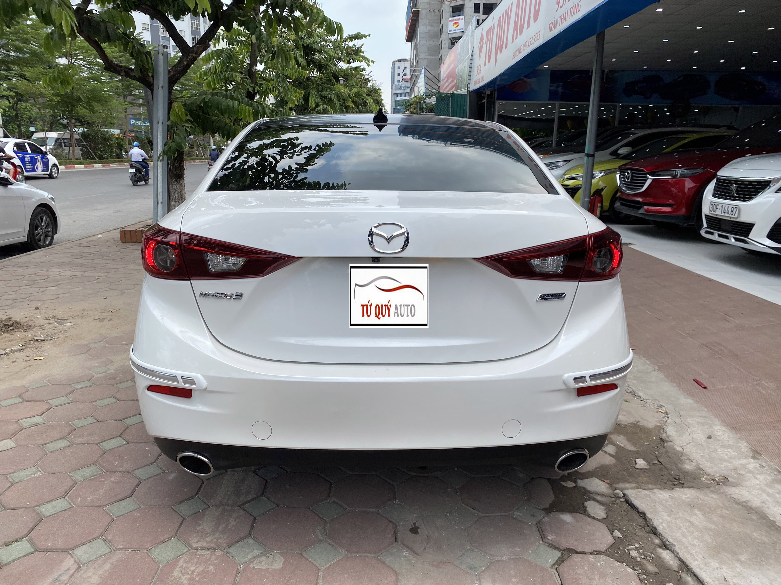 Mazda 3 Sedan 2015 - 2