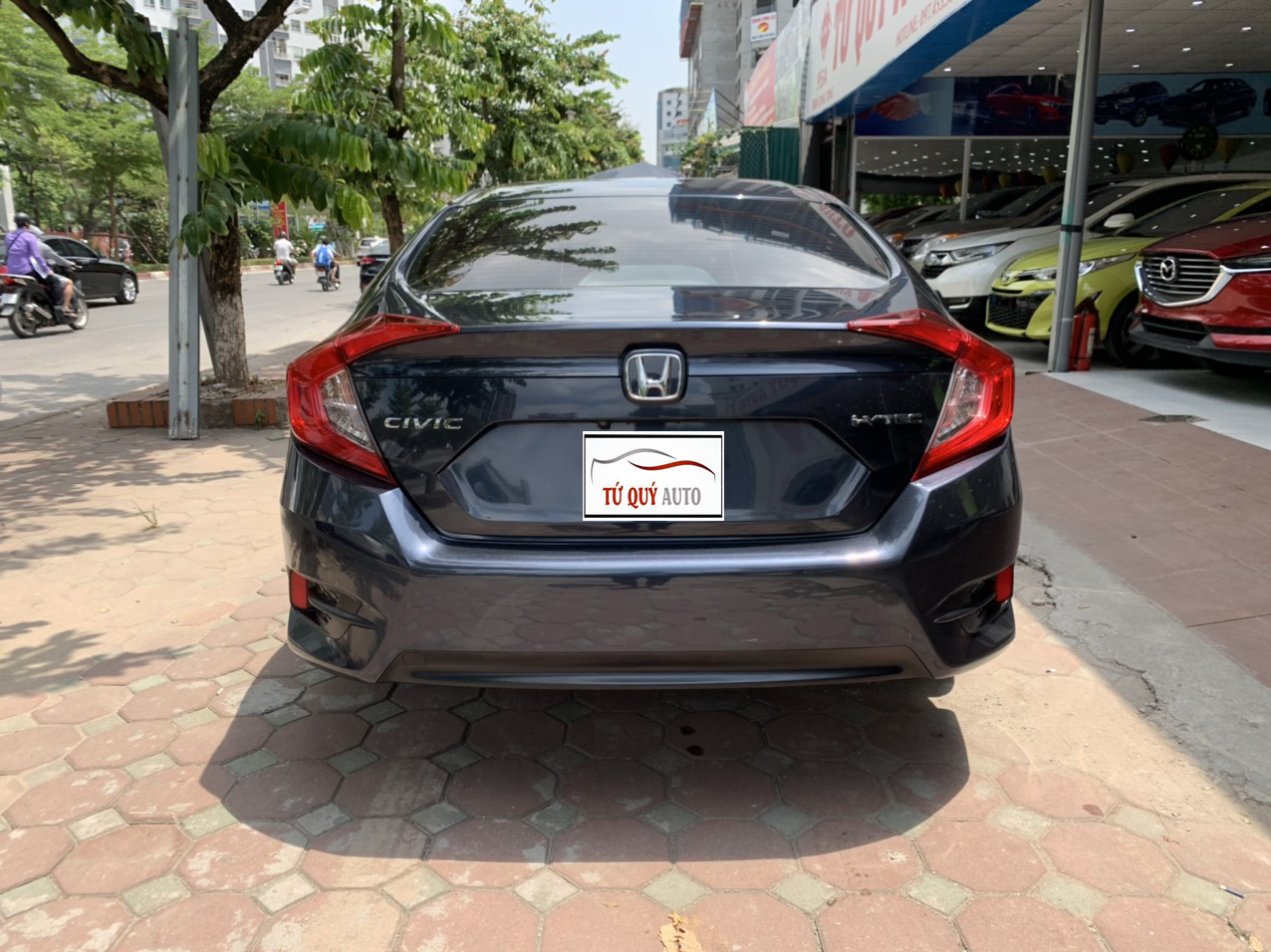 Honda Civic 1.8E 2017 - 2