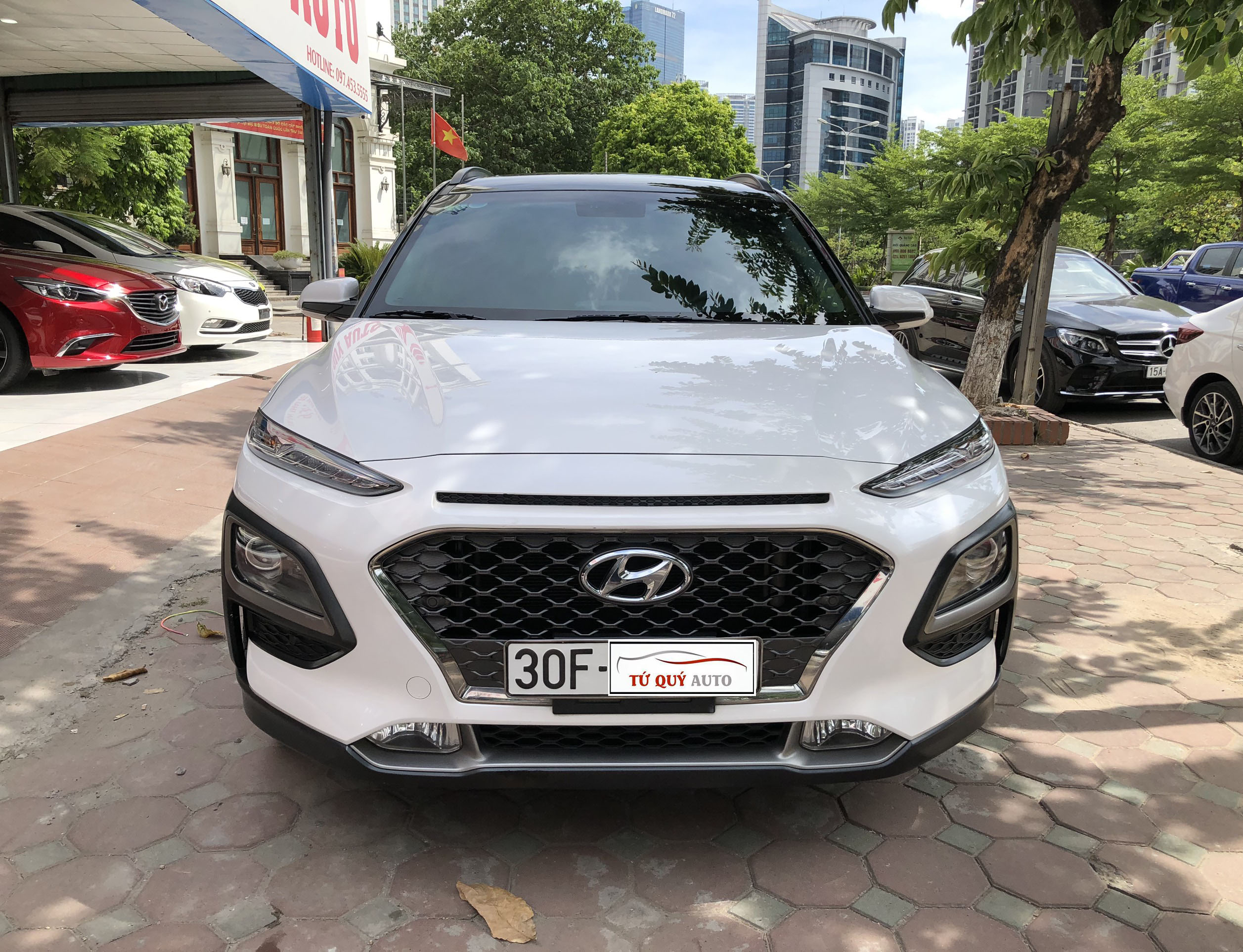 Xe Hyundai Kona 1.6Turbo 2018 - Trắng