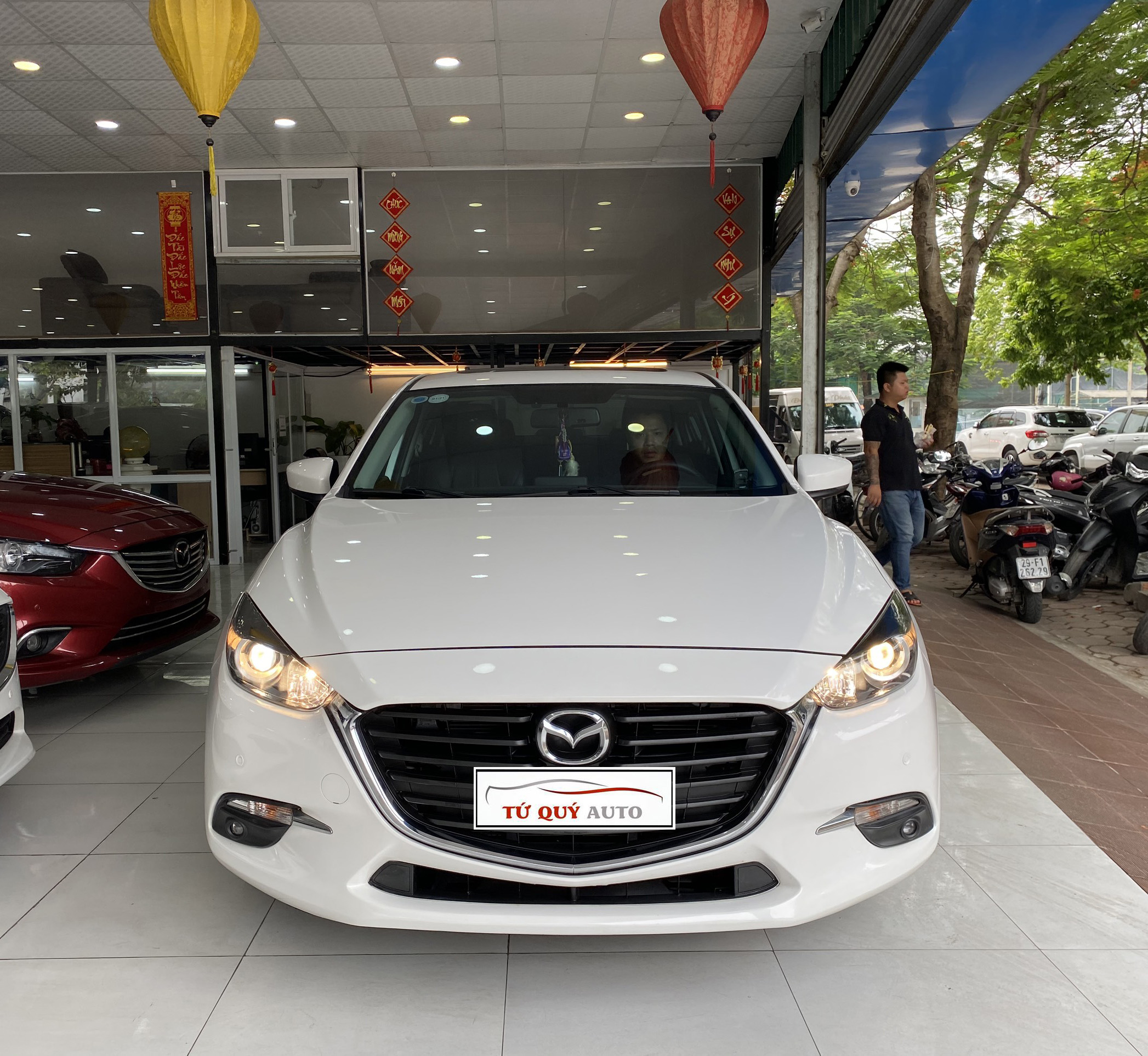 Xe Mazda 3 Sedan 1.5AT 2018 - Trắng