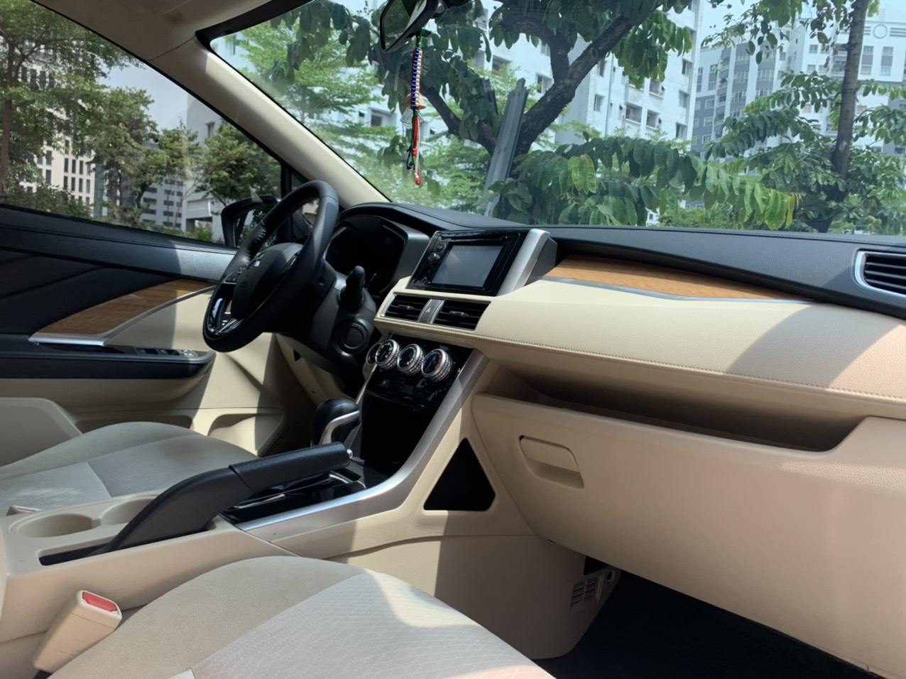 Mitsubishi Xpander AT 2019 - 8