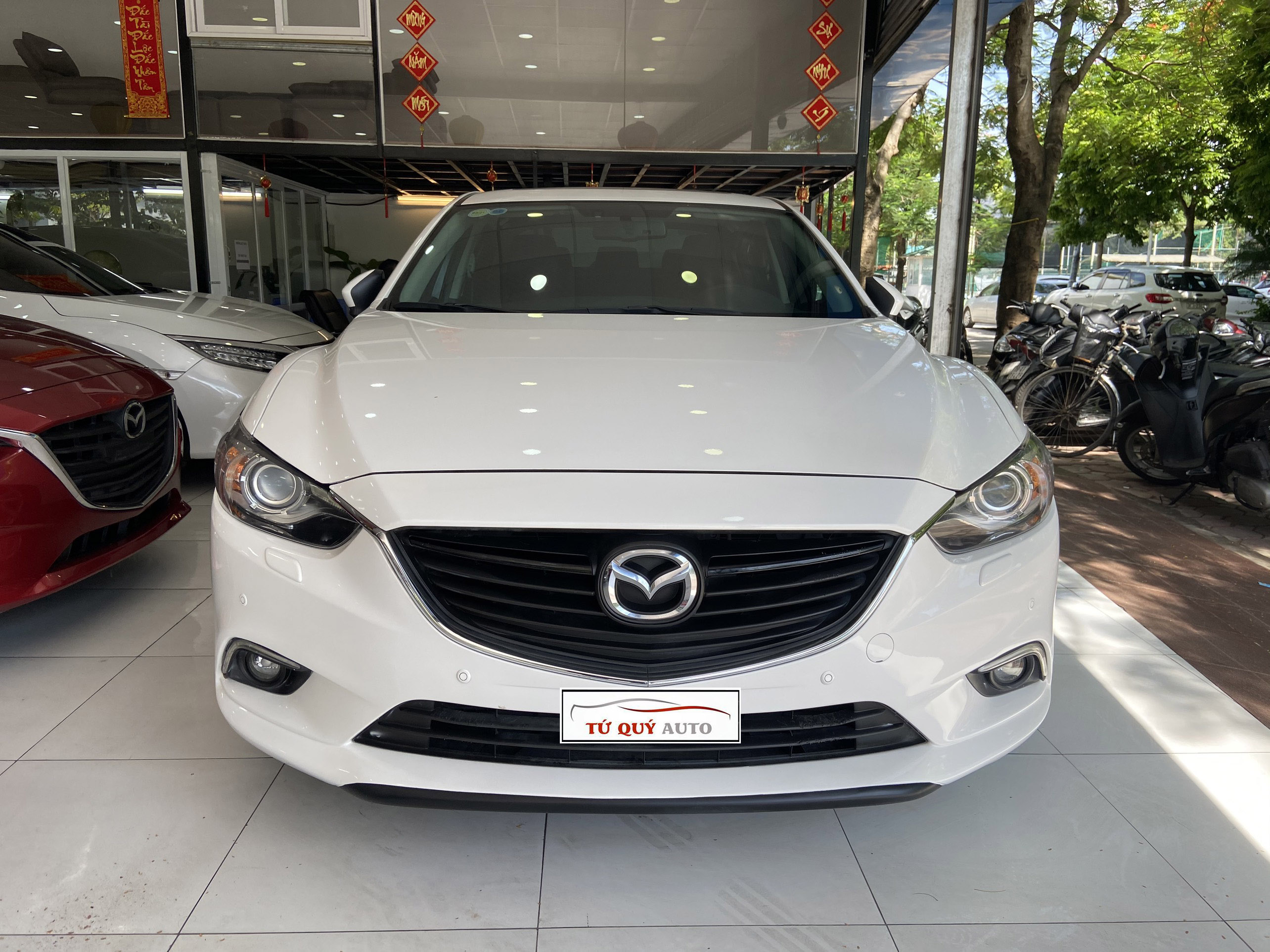 Xe Mazda 6 2.0AT 2016 ĐK 2017 - Trắng