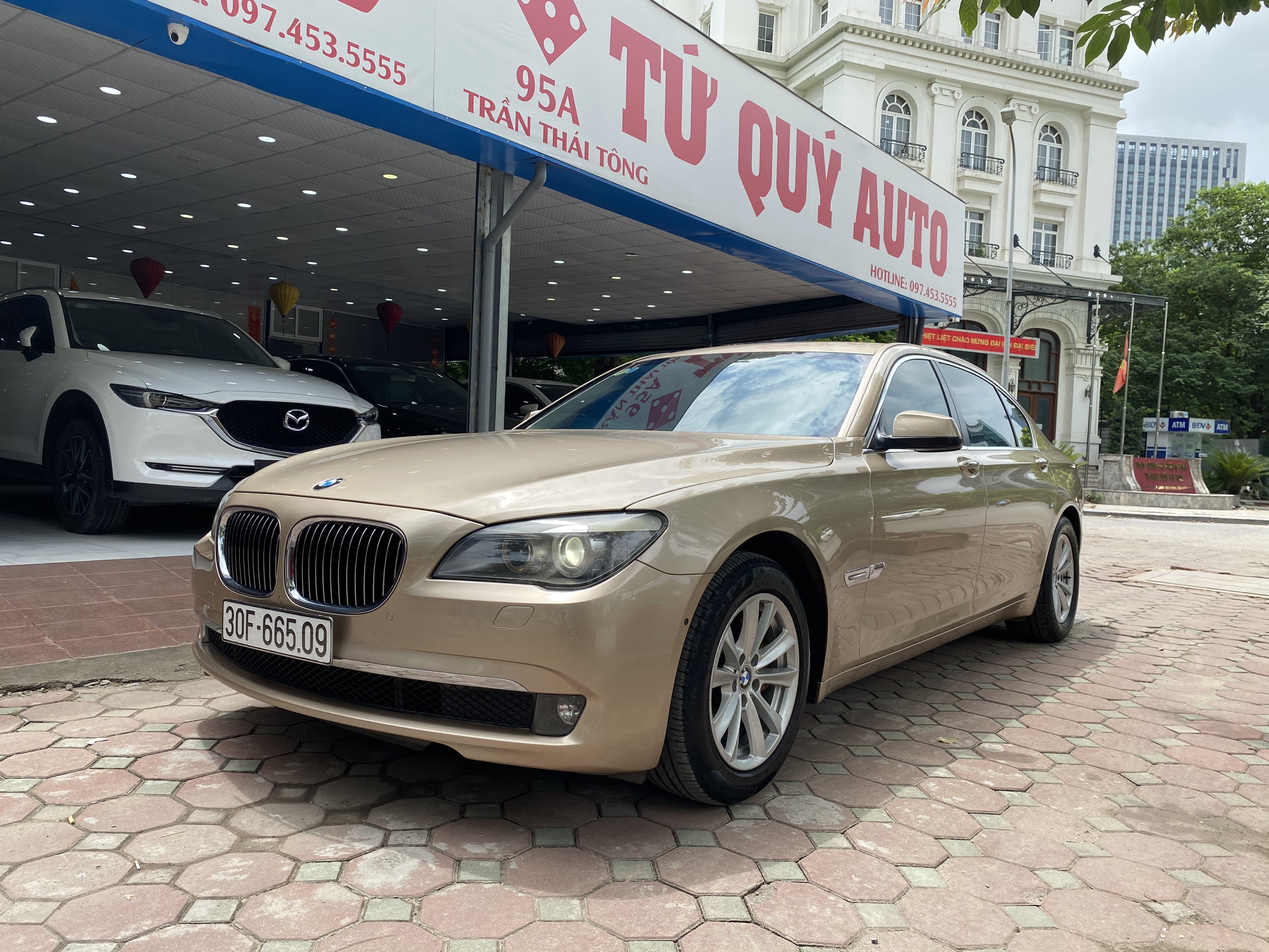 BMW 730Li 2010 - 3