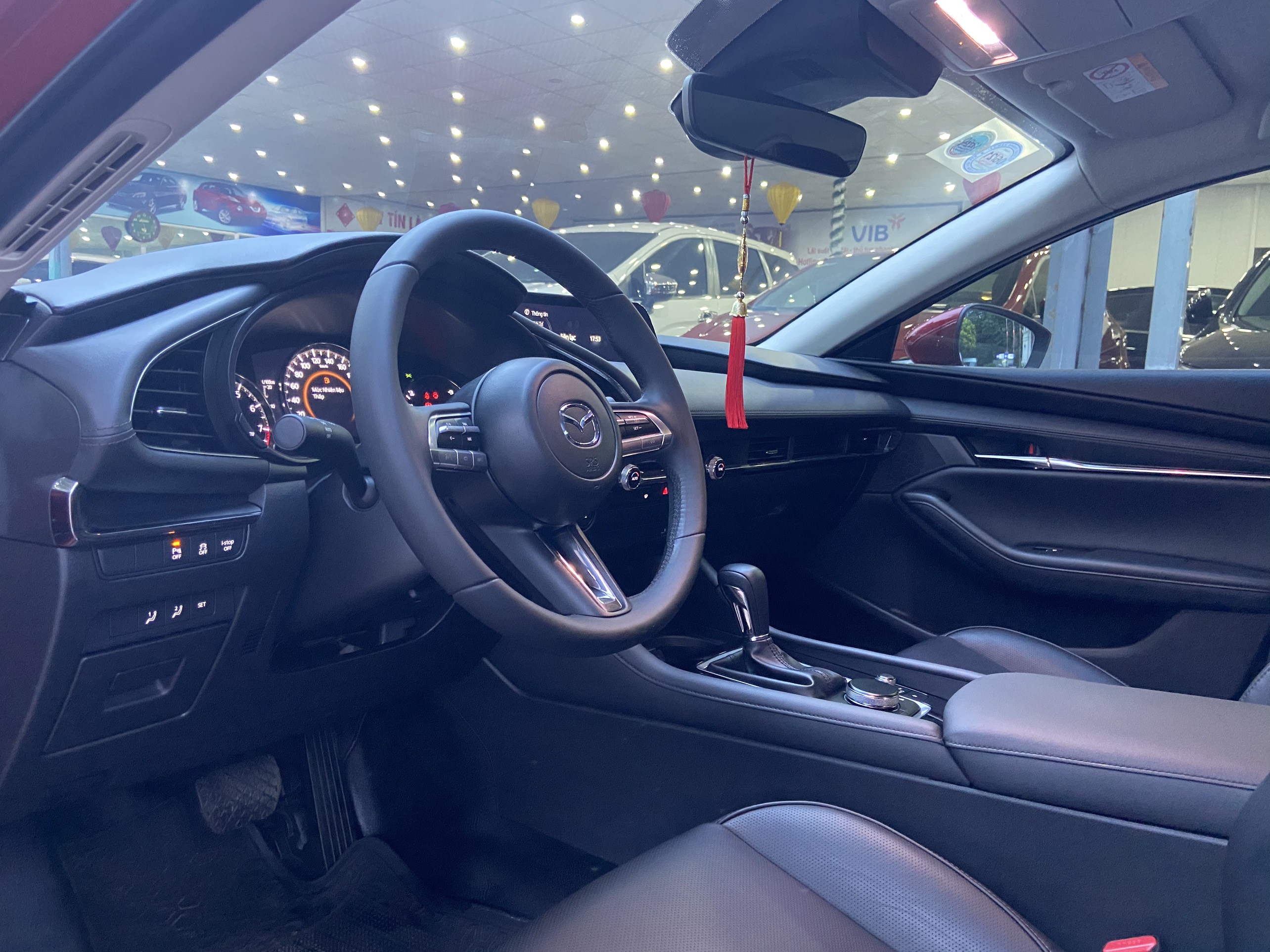 Mazda 3 Sedan 1.5Luxury 2019 - 8