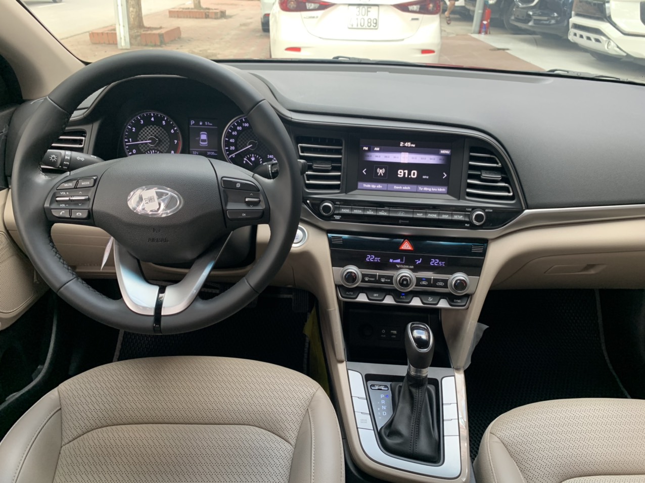 Hyundai Elantra 1.6AT 2019 - 6