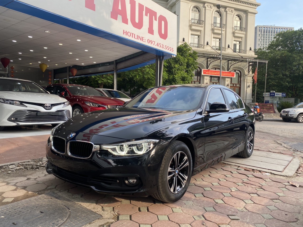 BMW 320i 2.0AT 2015 - 3