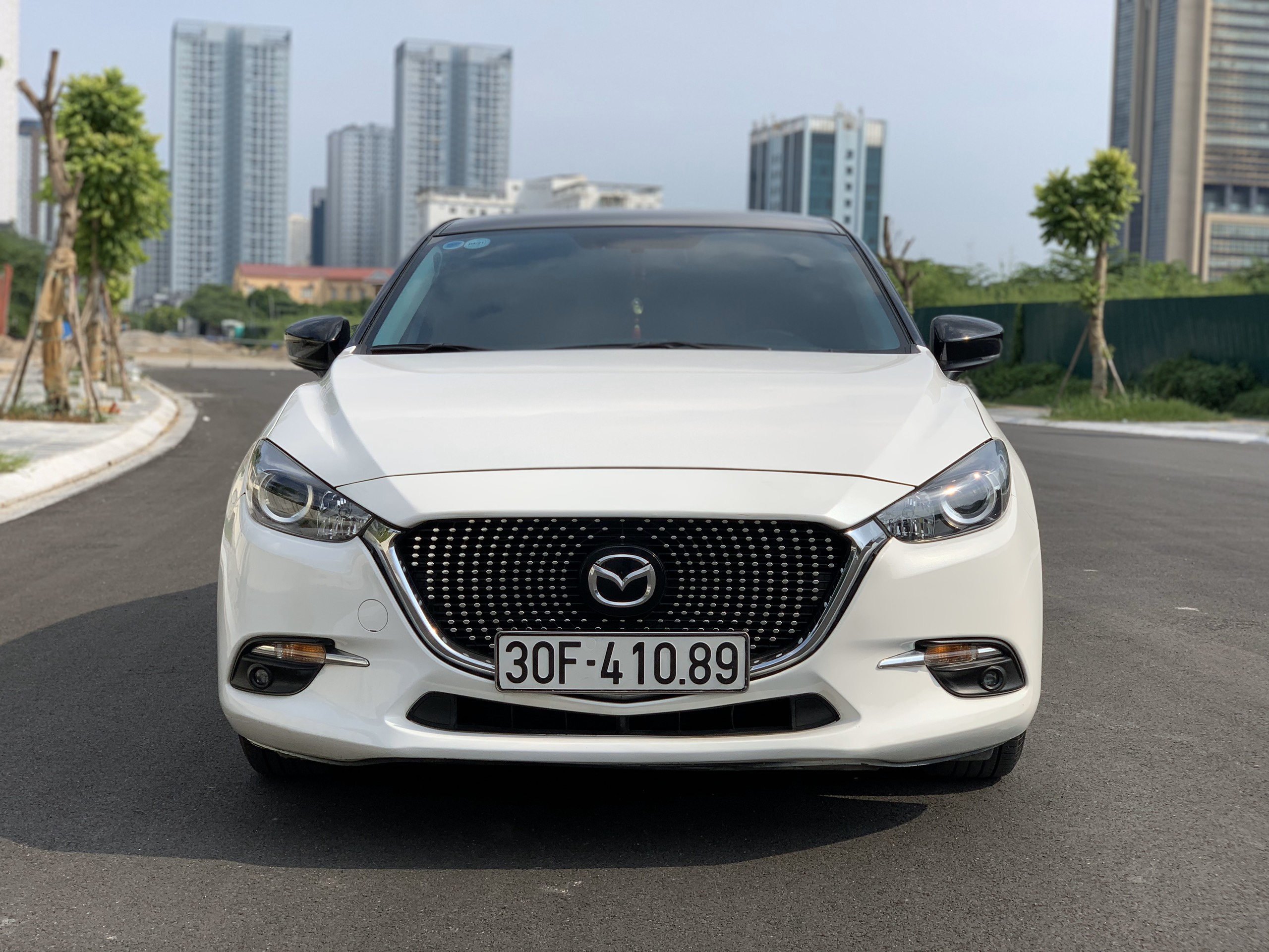 Xe Mazda 3 Sedan 1.5AT 2018 - Trắng