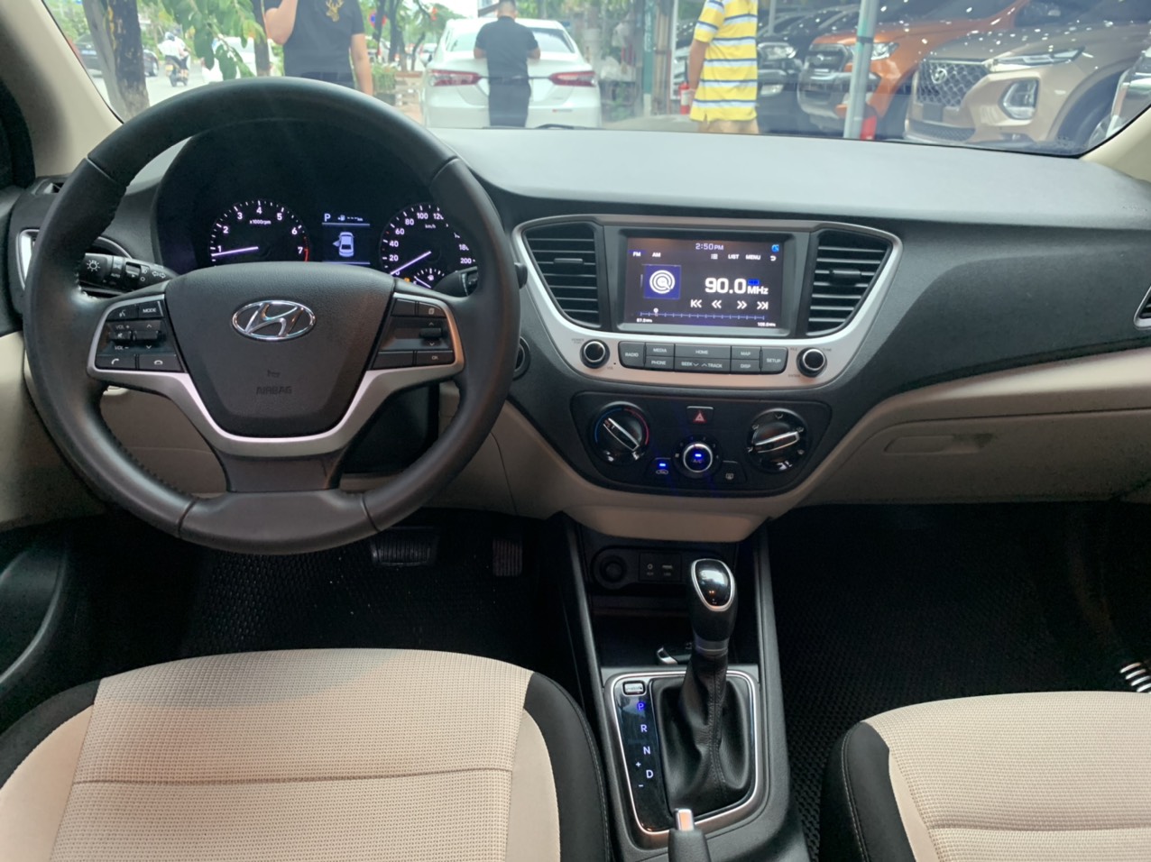 Hyundai Accent 1.4AT 2019 - 6