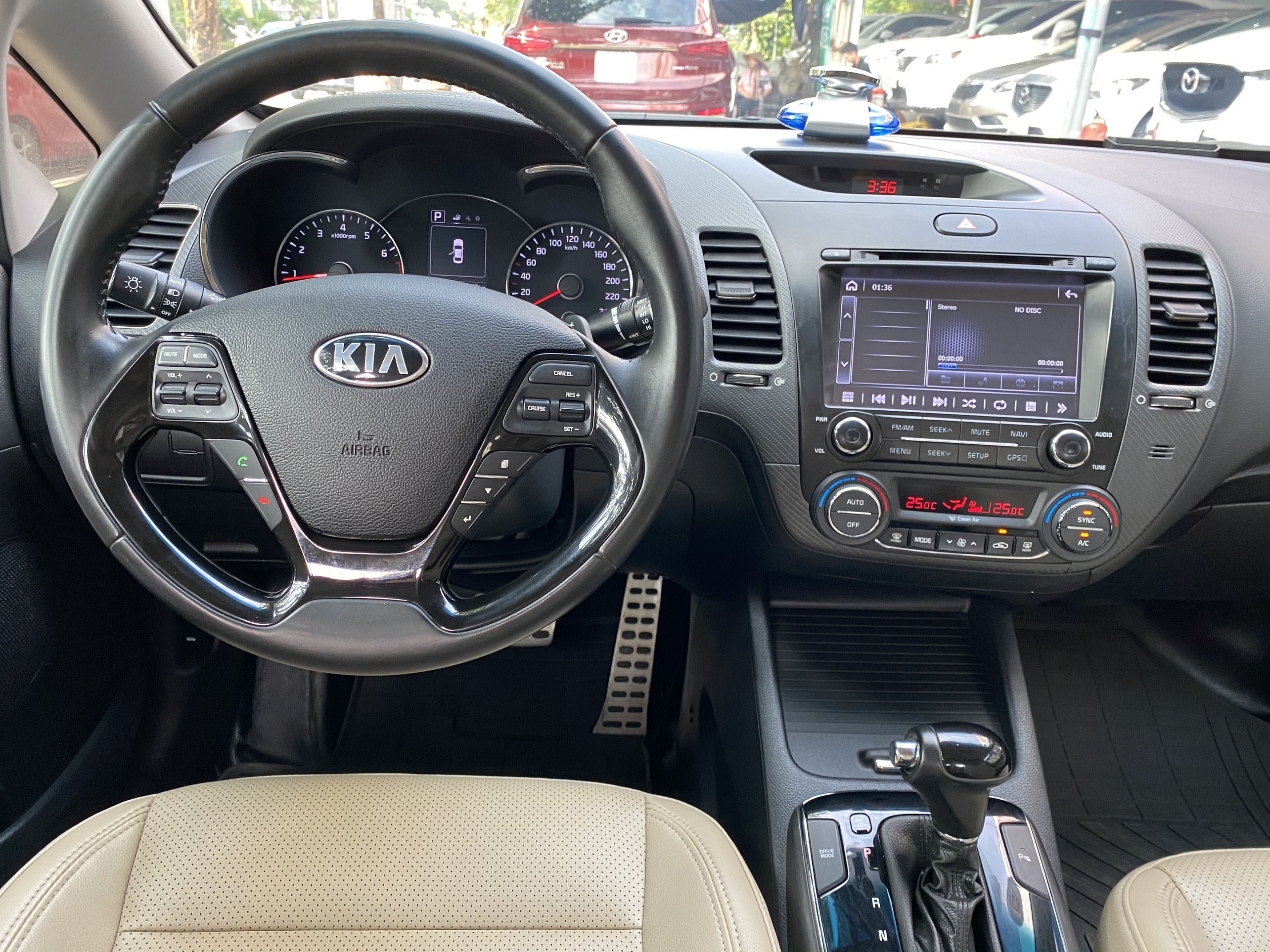 Kia Cerato 1.6AT 2017 - 6