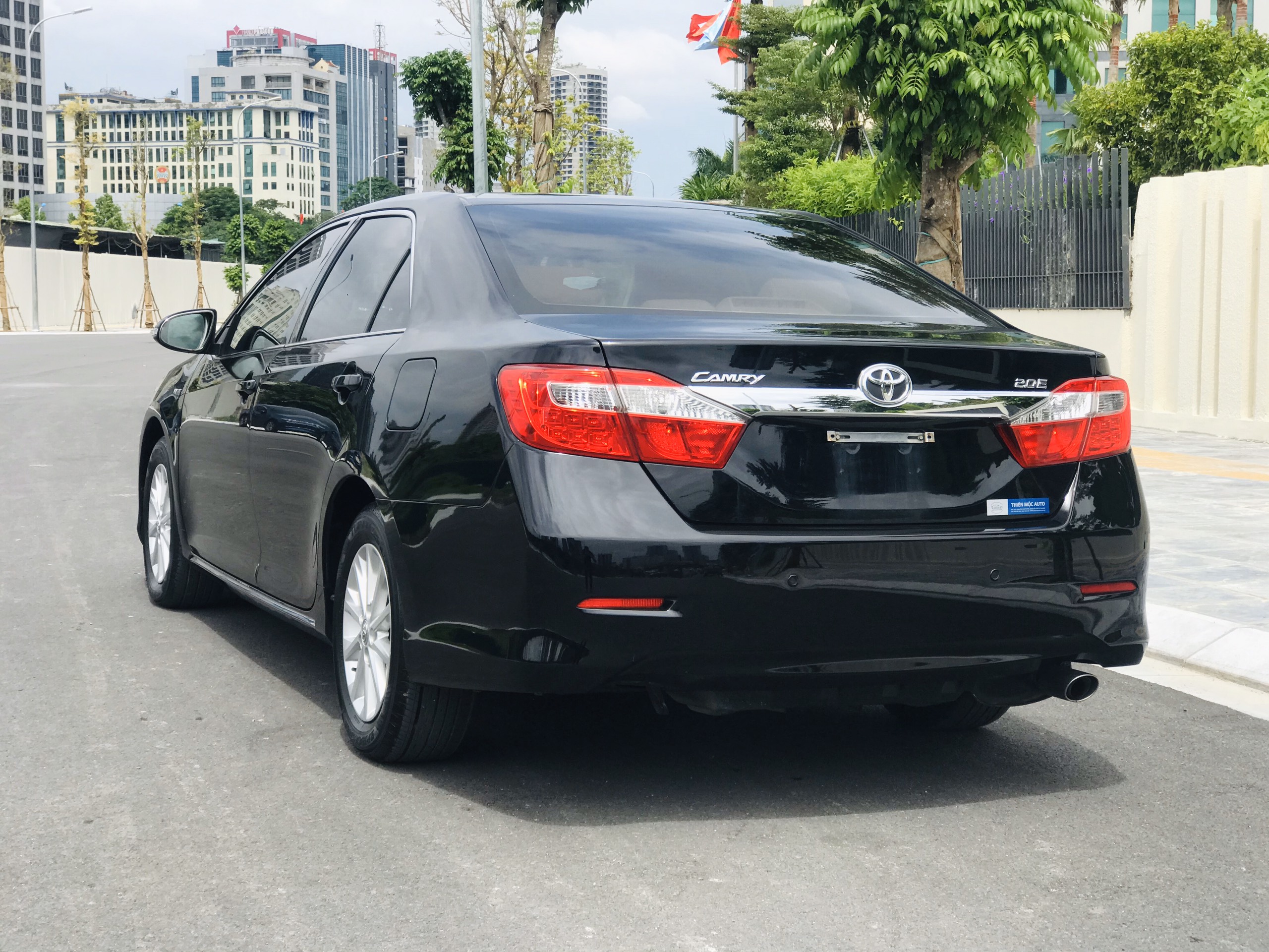 Toyota Camry 2.0E 2014 - 4