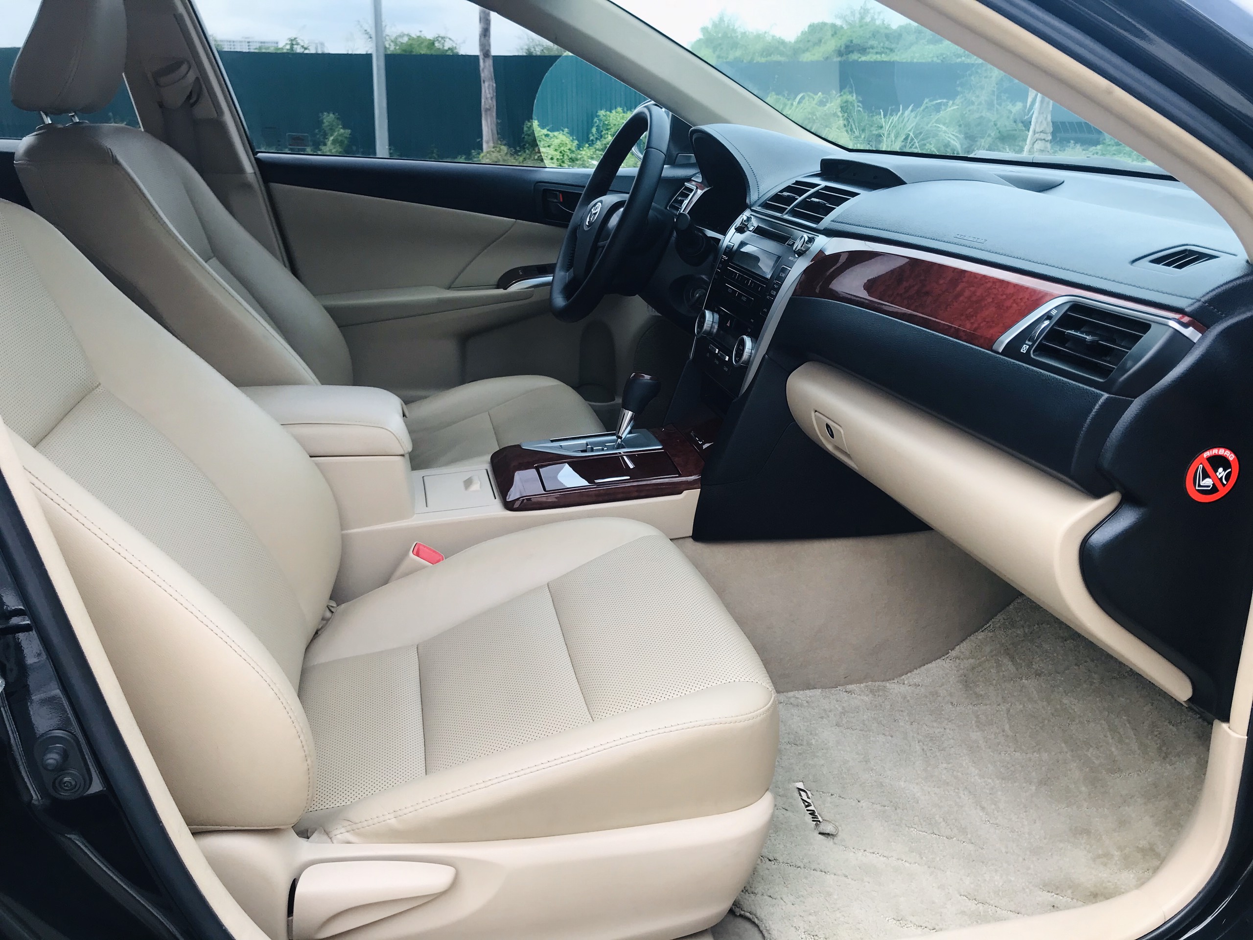 Toyota Camry 2.0E 2014 - 9