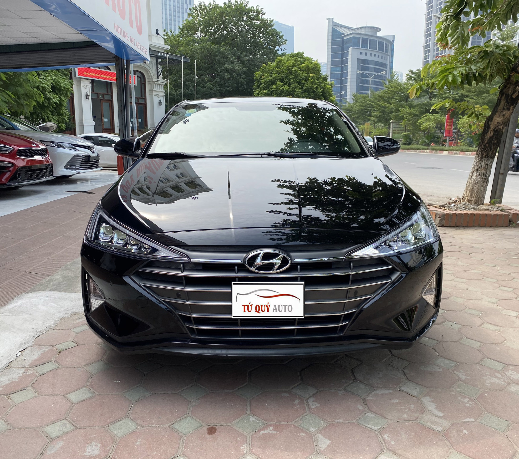 Xe Hyundai Elantra 2.0AT 2020 - Đen