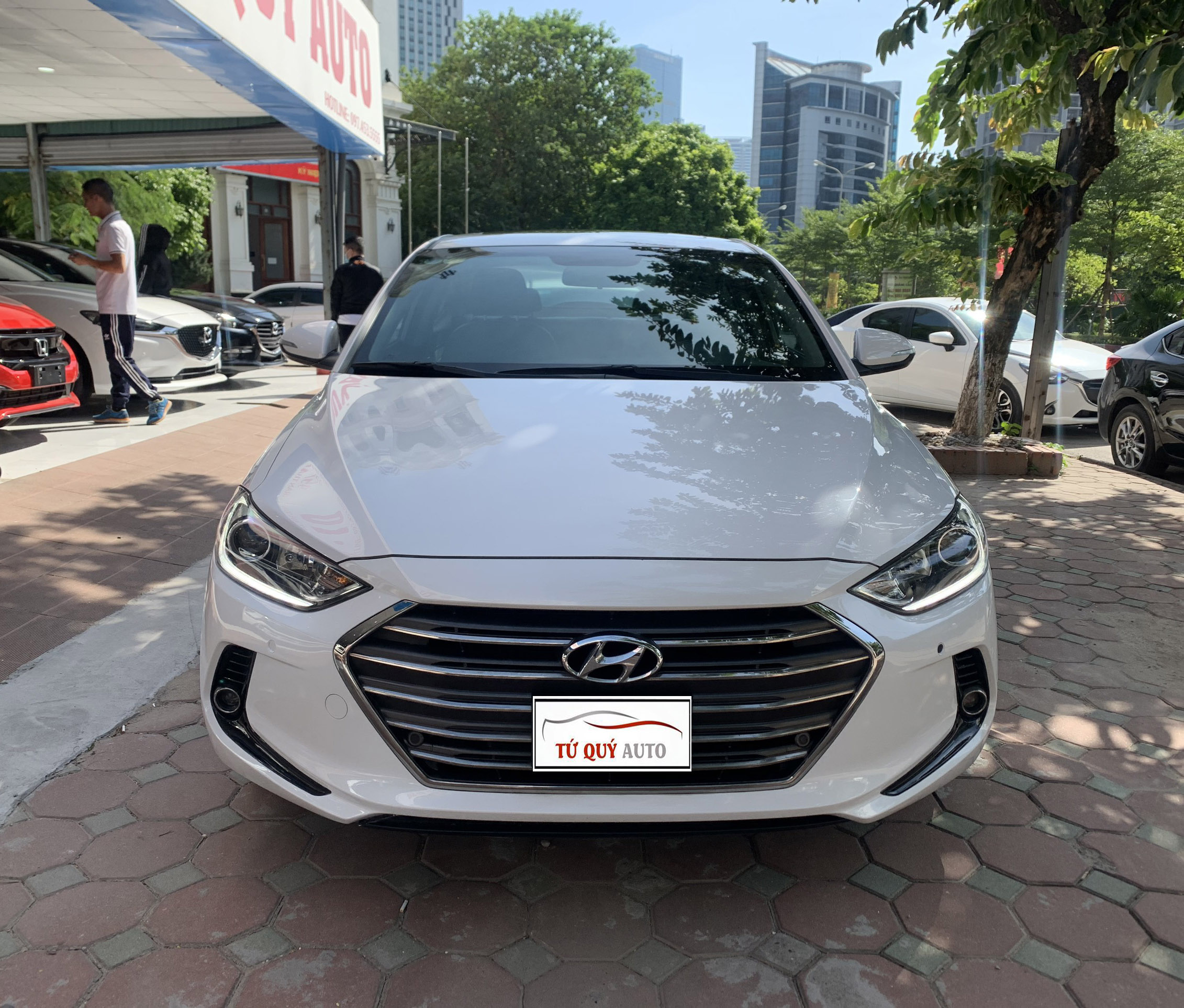 Xe Hyundai Elantra 2.0AT 2016 - Trắng