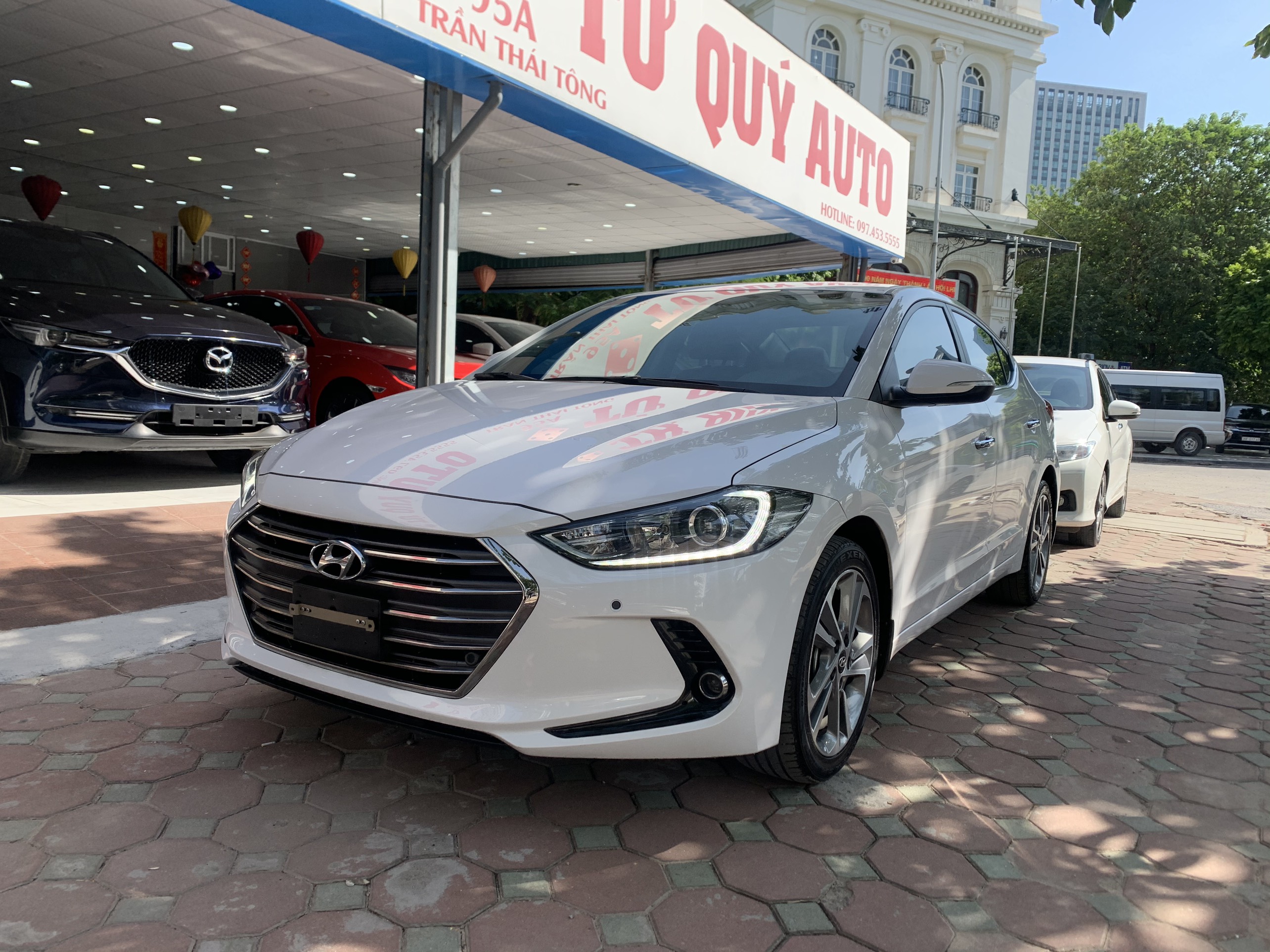 Hyundai Elantra 2.0AT 2016 - 3