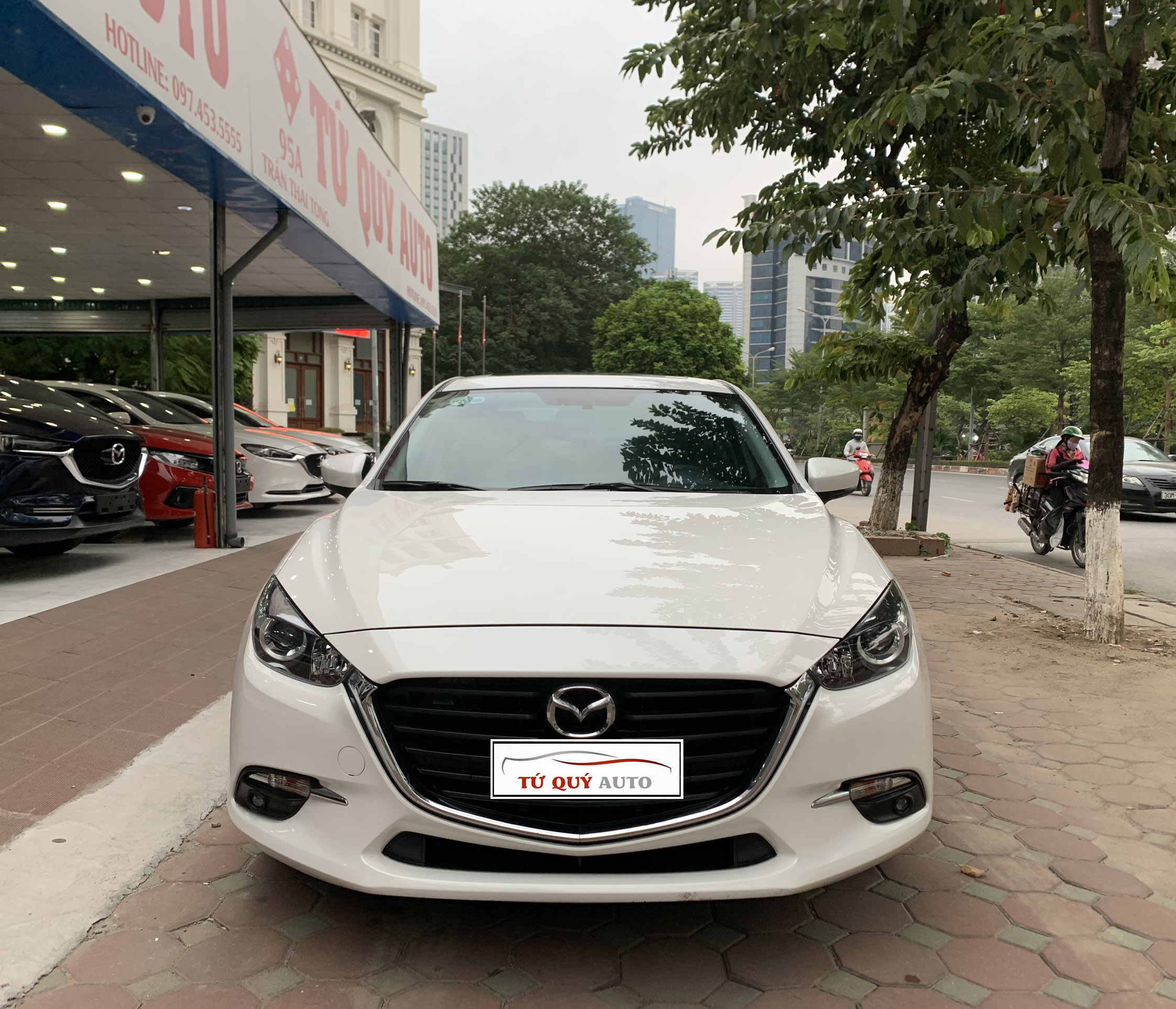 Xe Mazda 3 Sedan 1.5AT 2018 - Trắng