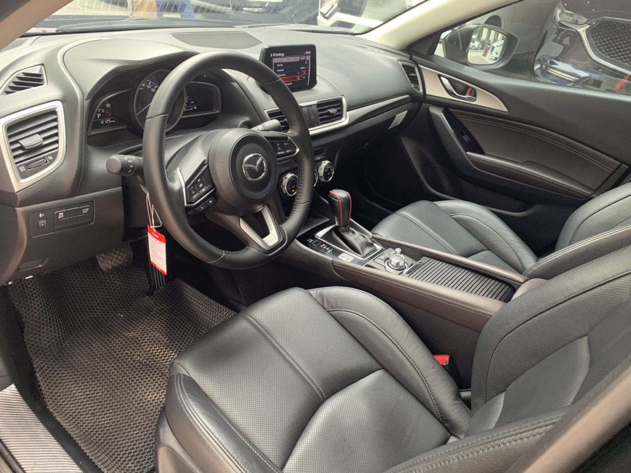 Mazda 3 Sedan 2018 - 8