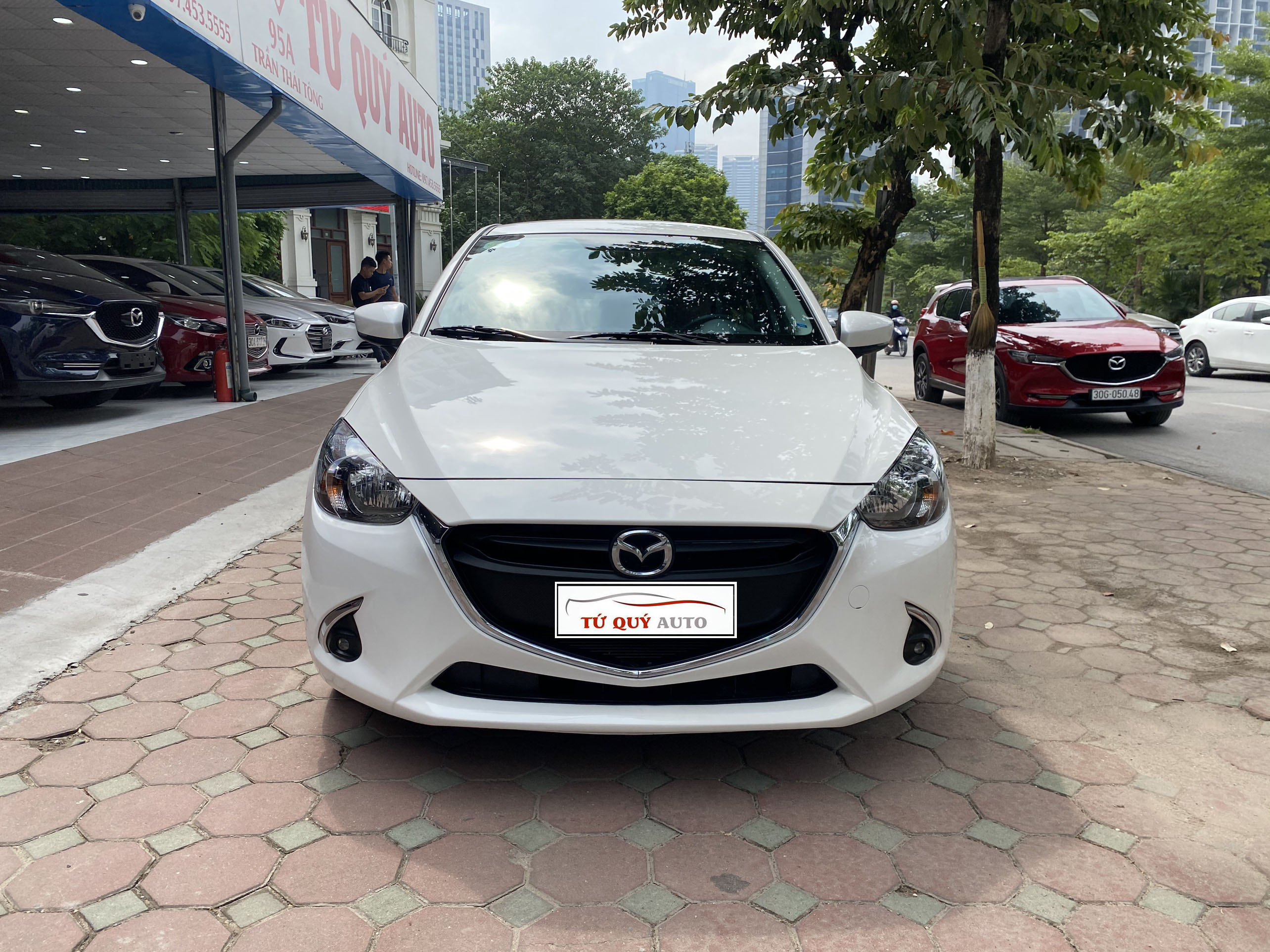 Xe Mazda 2 Sedan 1.5AT Deluxe 2019 - Trắng