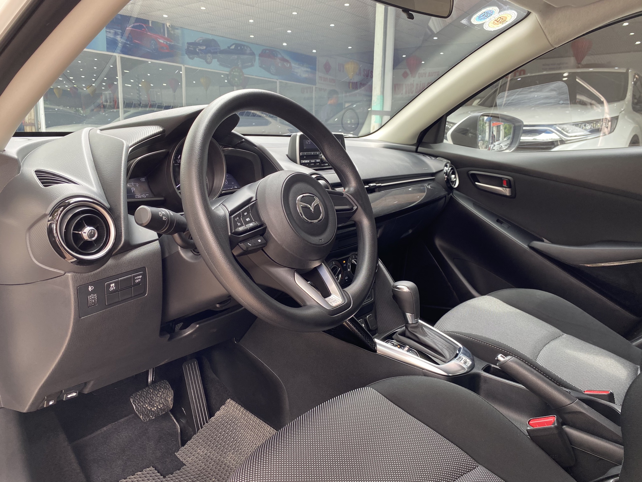 Mazda 2 Sedan 2019 - 8