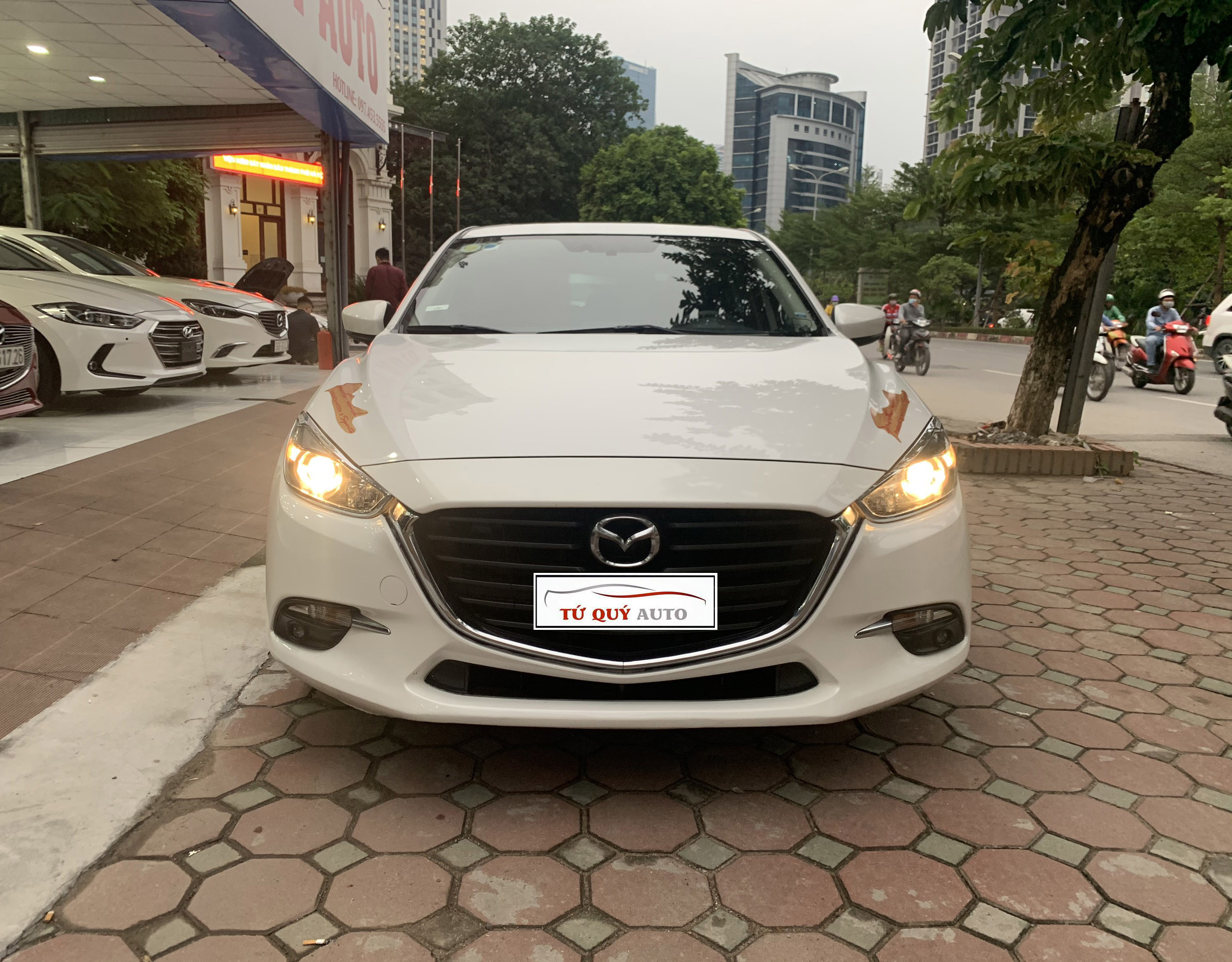 Xe Mazda 3 Facelift 1.5AT 2017 - Trắng