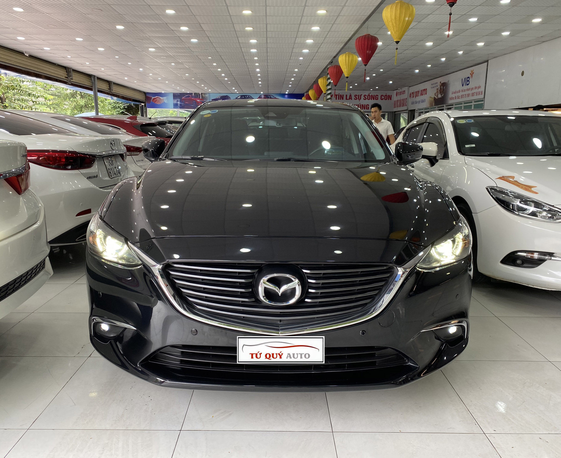 Xe Mazda 6 Premium 2.0AT 2019 - Đen