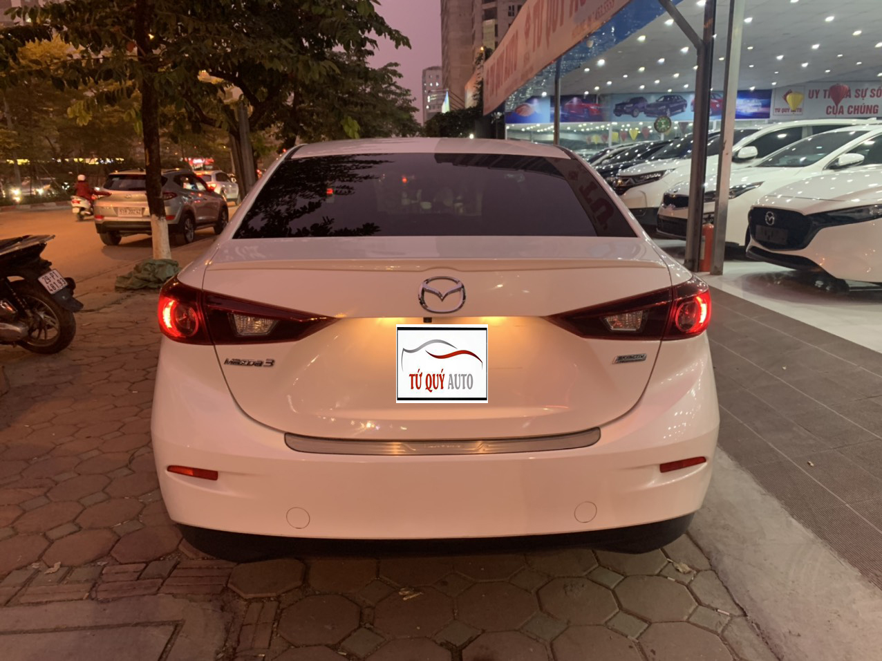 Mazda 3 Sedan 2016 - 2