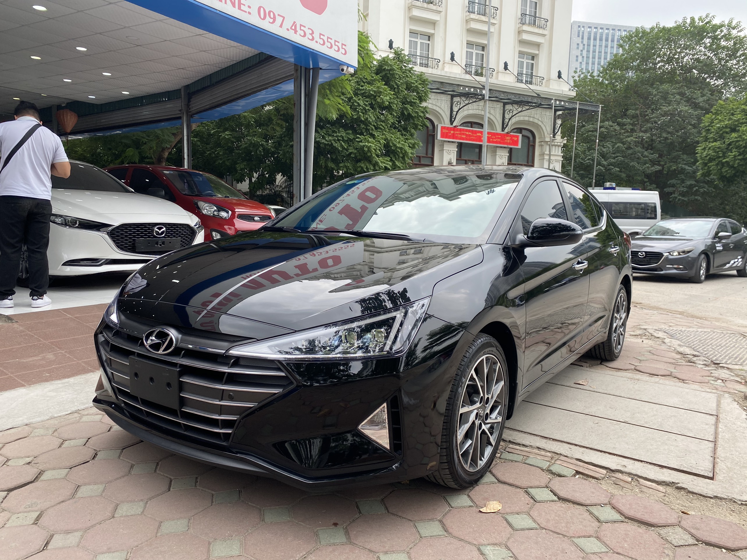 Hyundai Elantra 2.0AT 2019 - 3