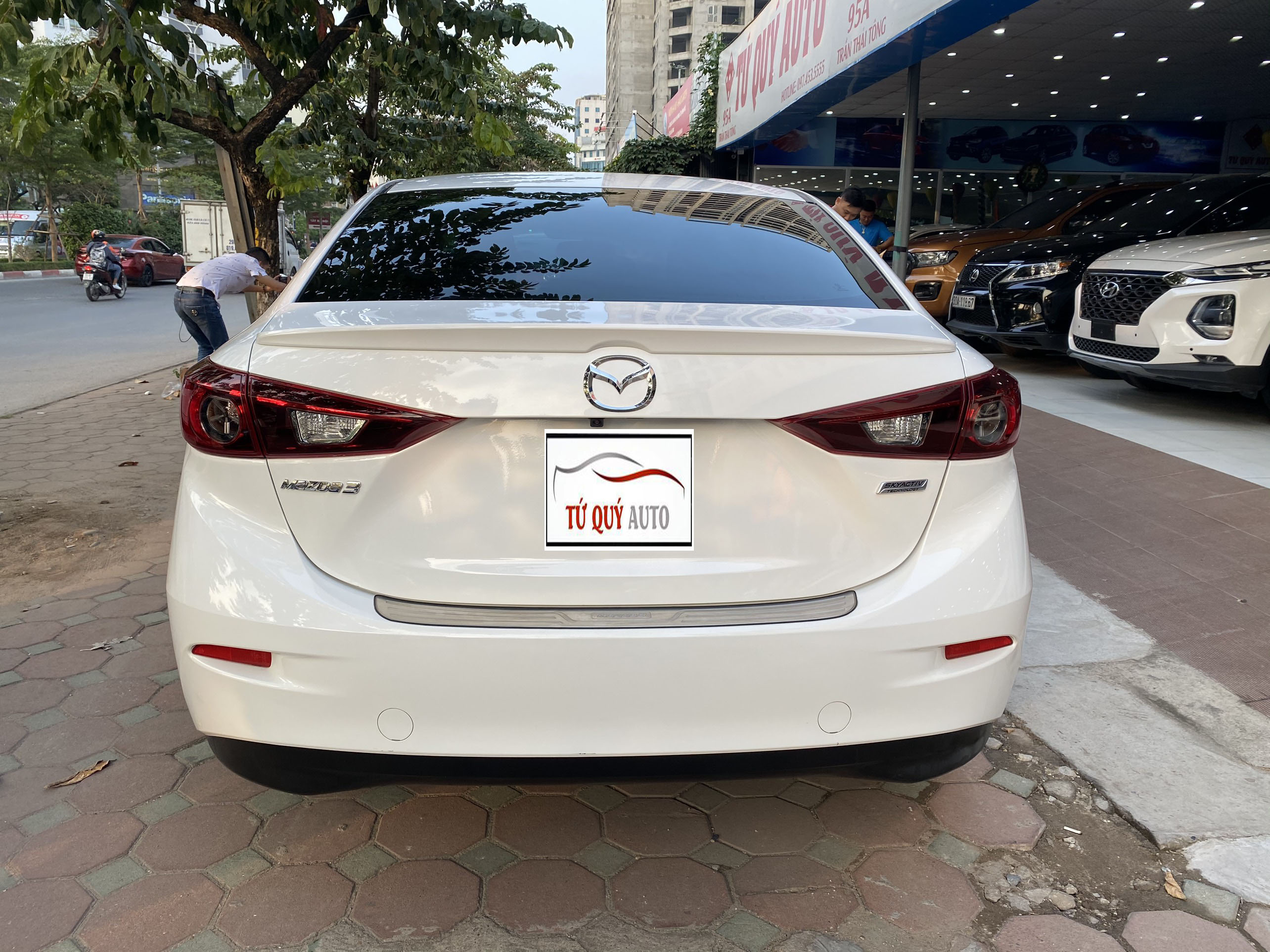 Mazda 3 Sedan 2017 - 2