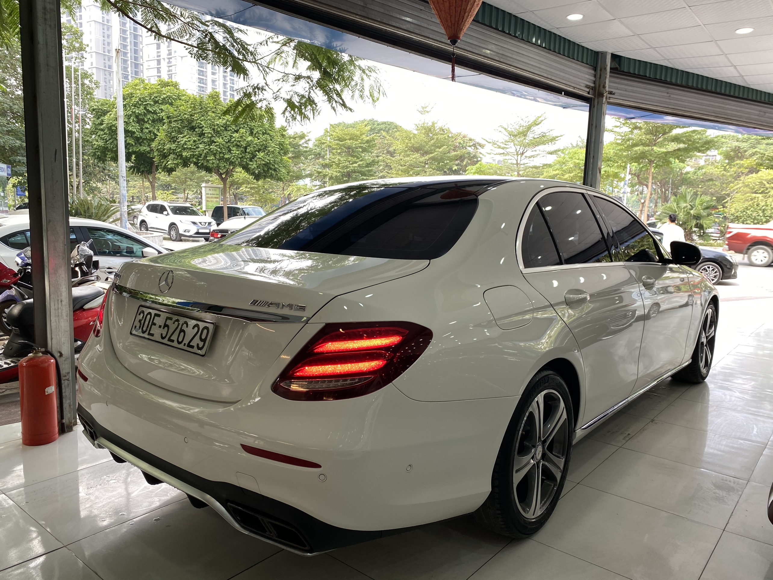 Mercedes E250 2.0AT 2016 - 4