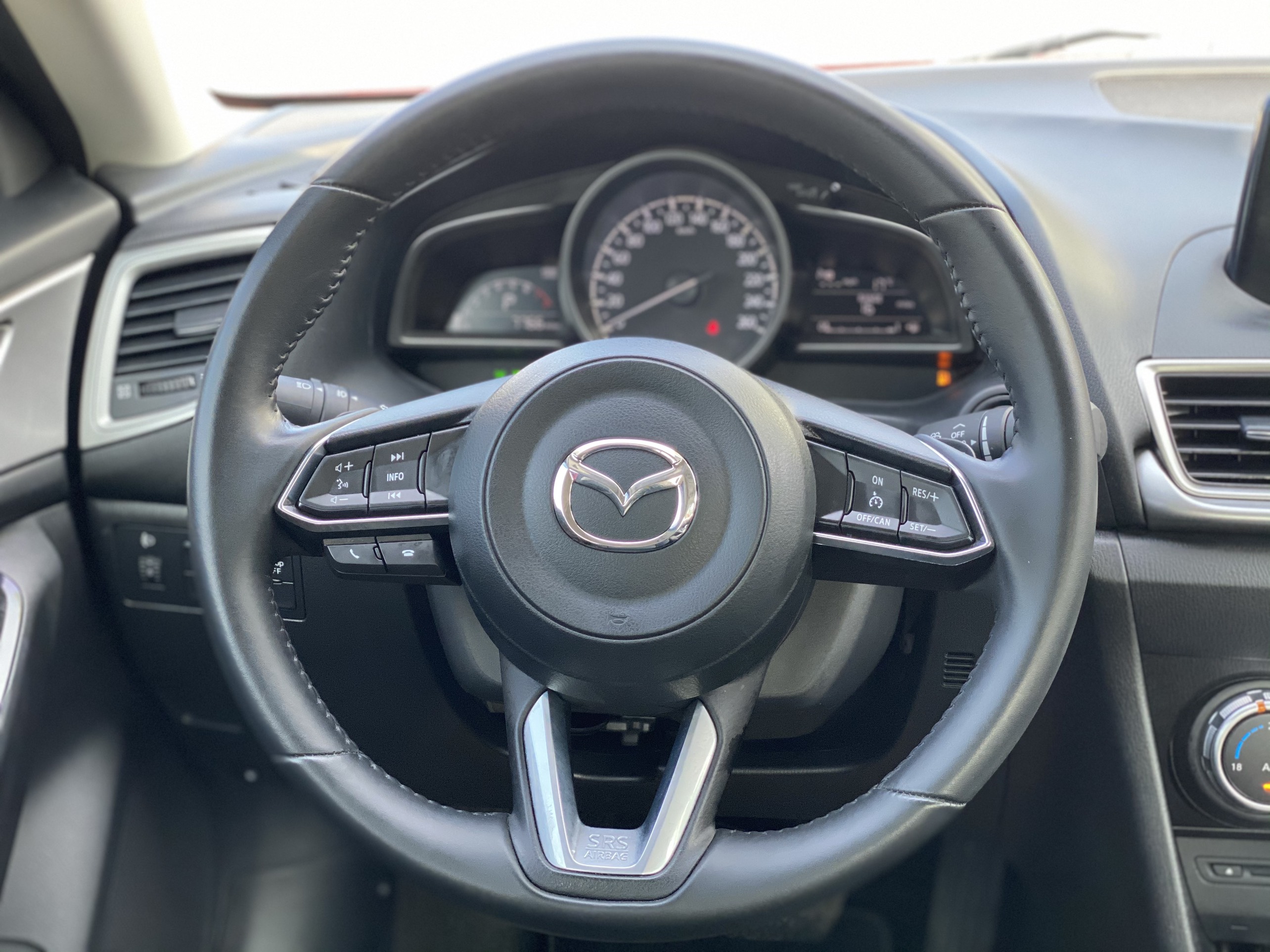 Mazda 3 Sedan 2019 - 10