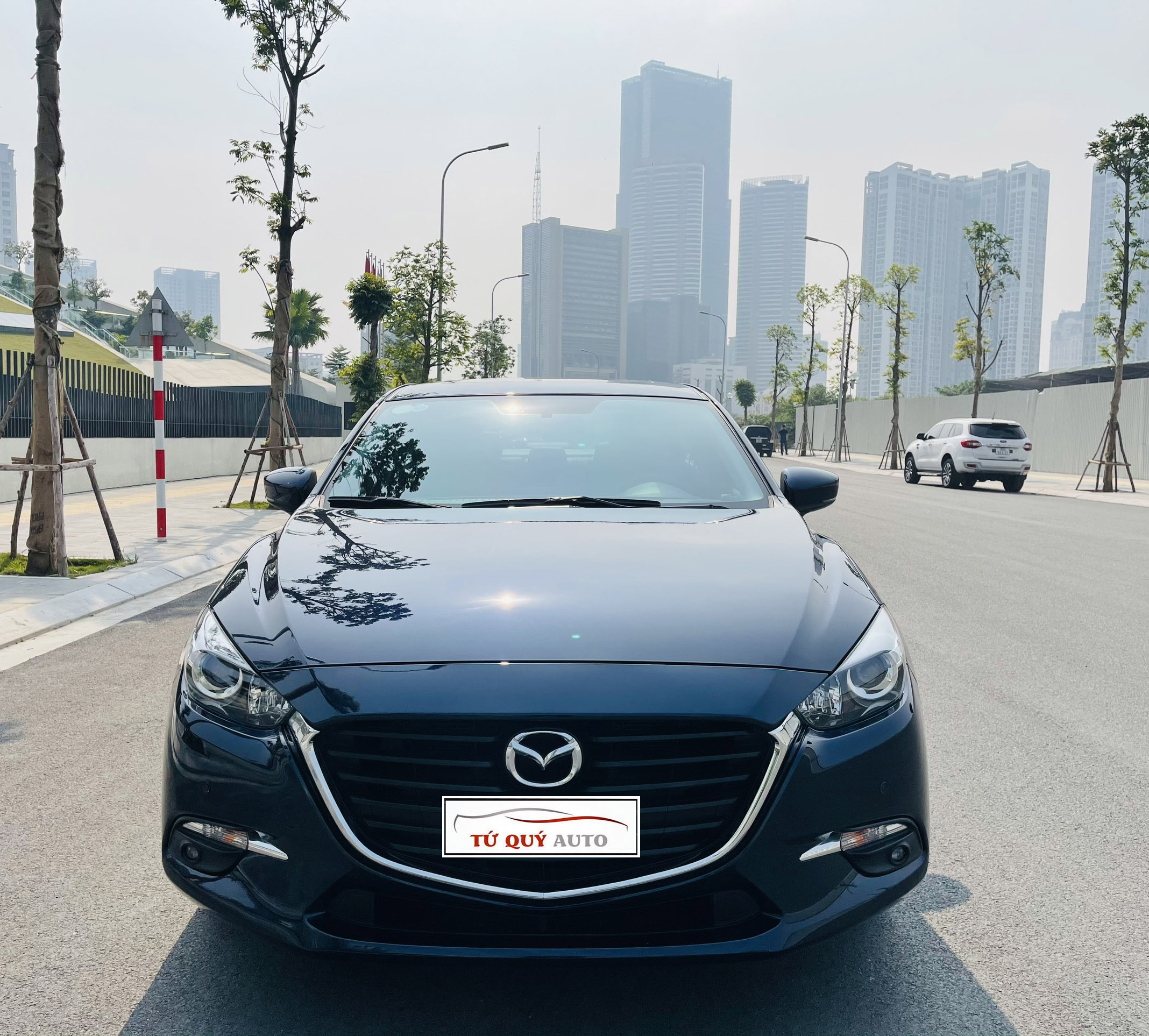 Xe Mazda 3 1.5L Luxury 2019 - Xanh Đen