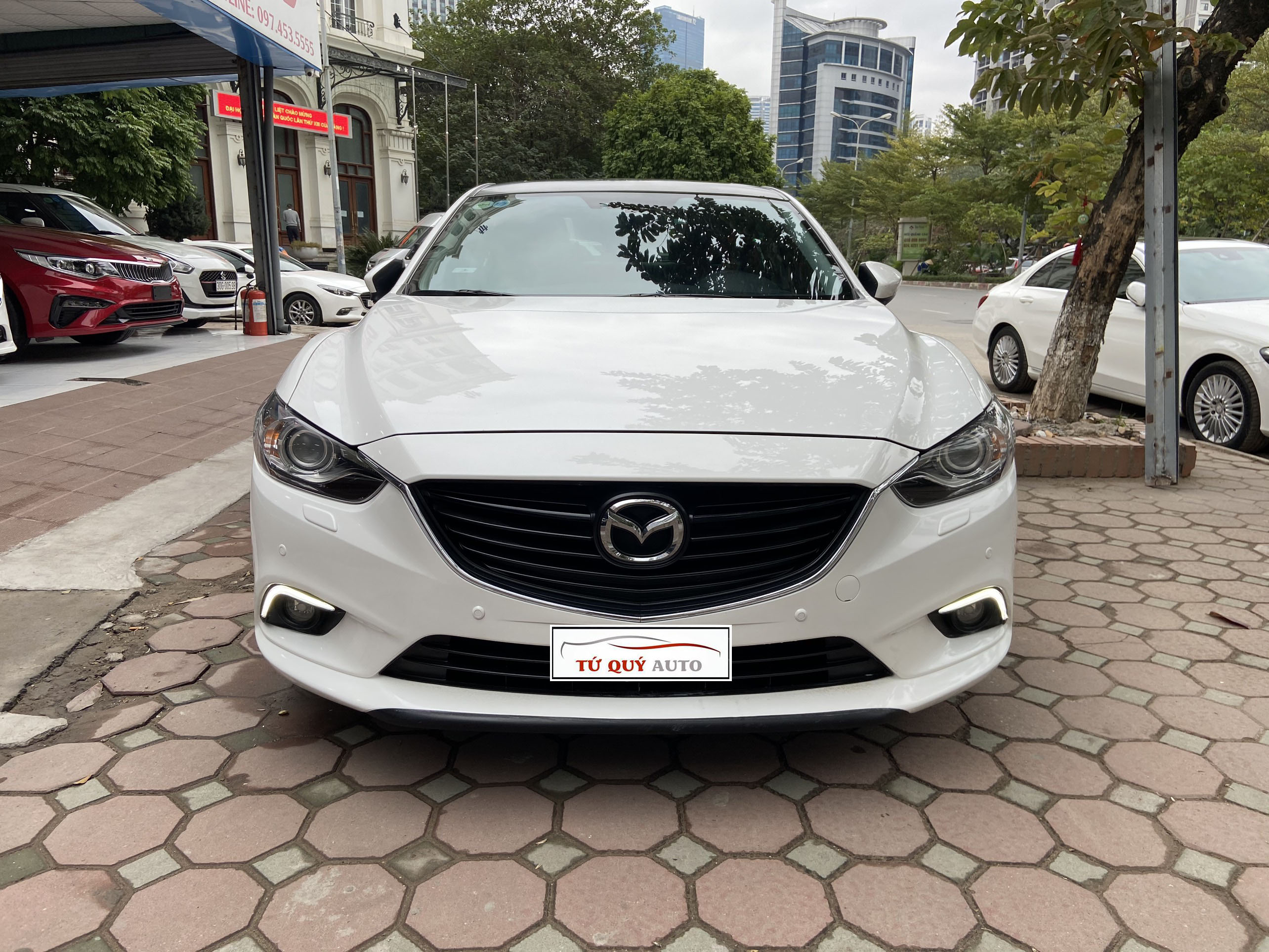 Xe Mazda 6 2.0AT 2016 - Trắng