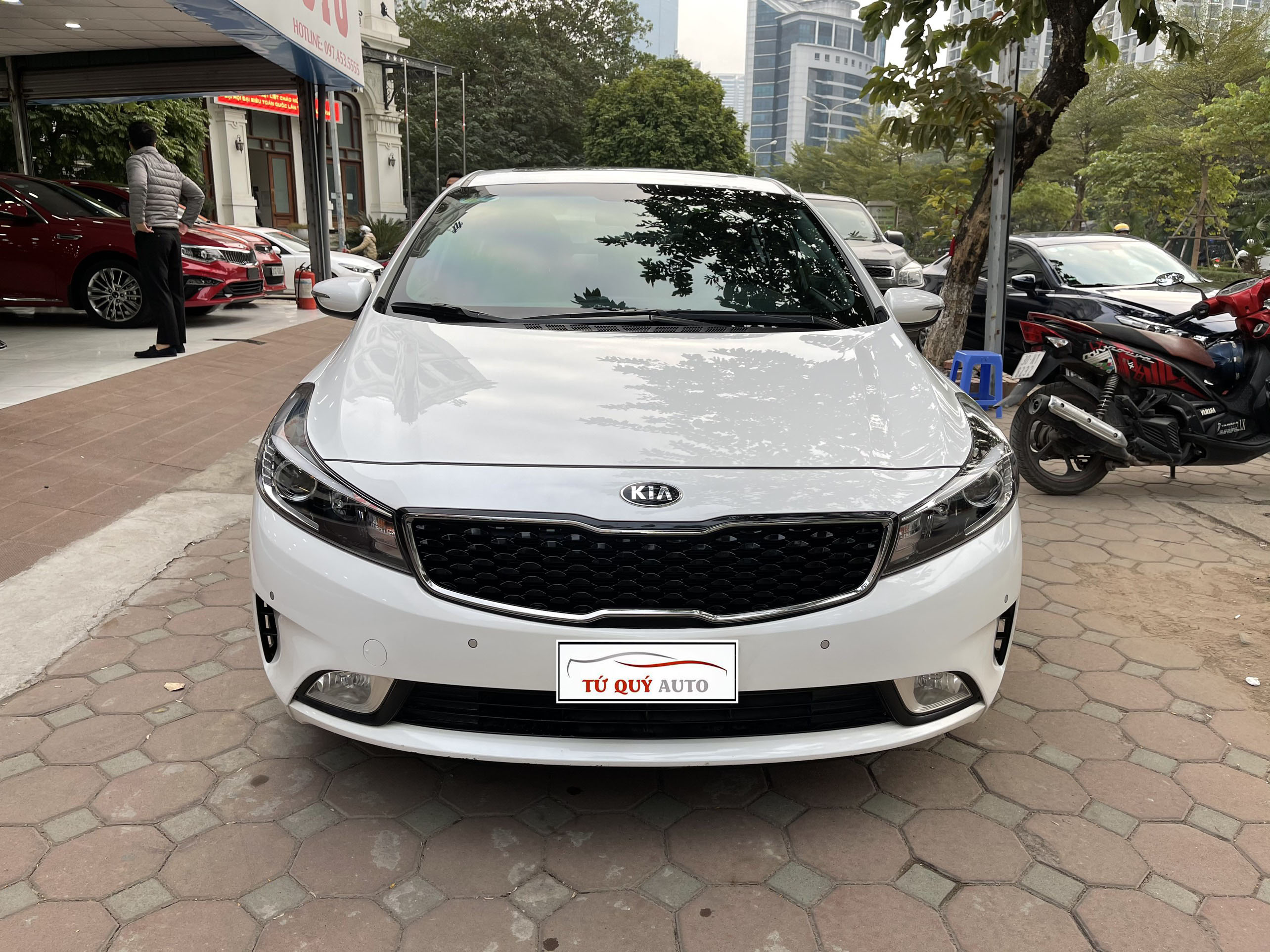 Xe Kia Cerato 1.6AT 2018 - Trắng