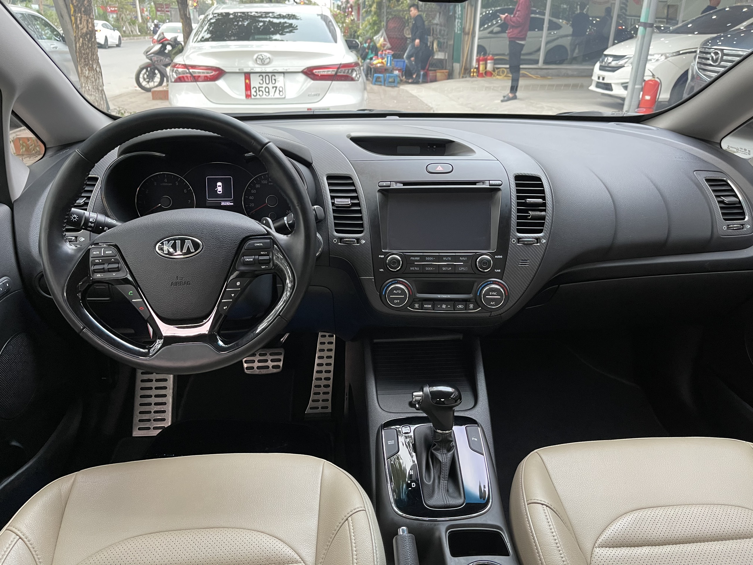 Kia Cerato 1.6AT 2018 - 6