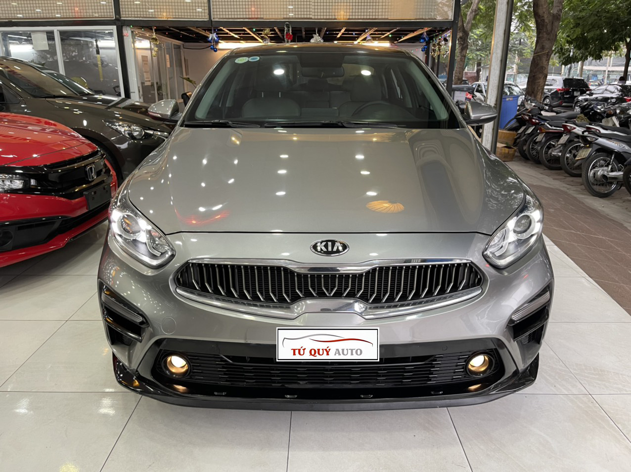 Xe Kia Cerato 1.6 Luxury 2019 - Xám Grey