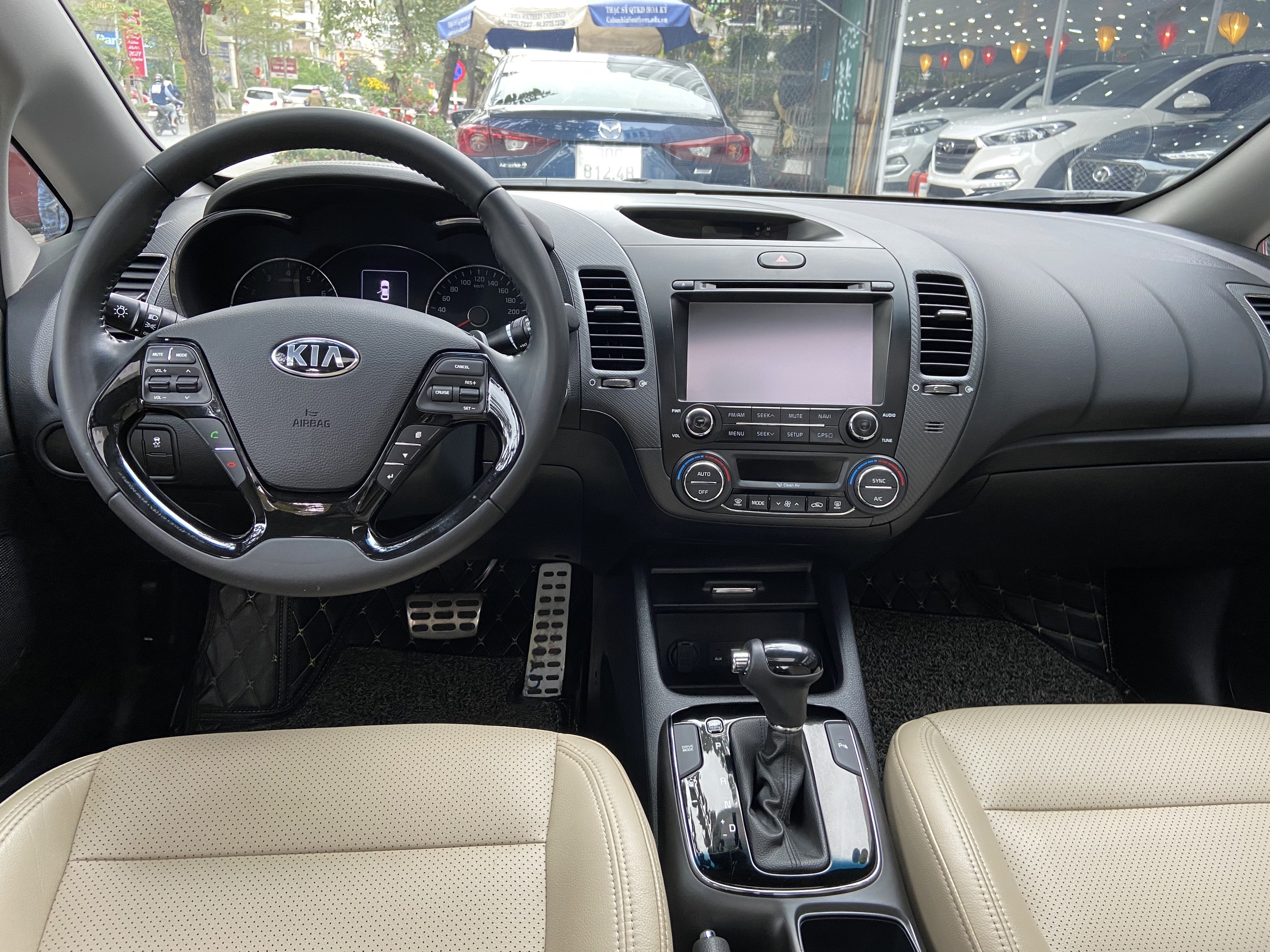 Kia Cerato 2.0AT 2017 - 6