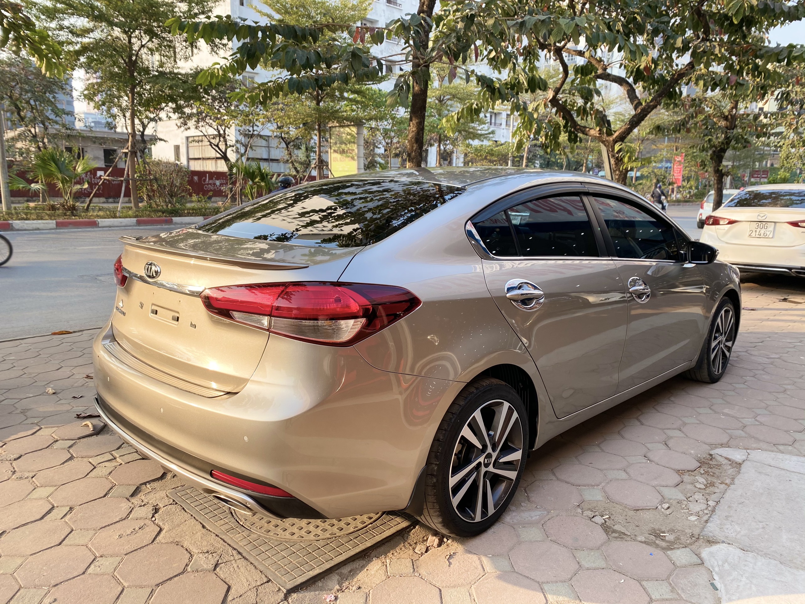 Kia Cerato 1.6AT 2017 - 6