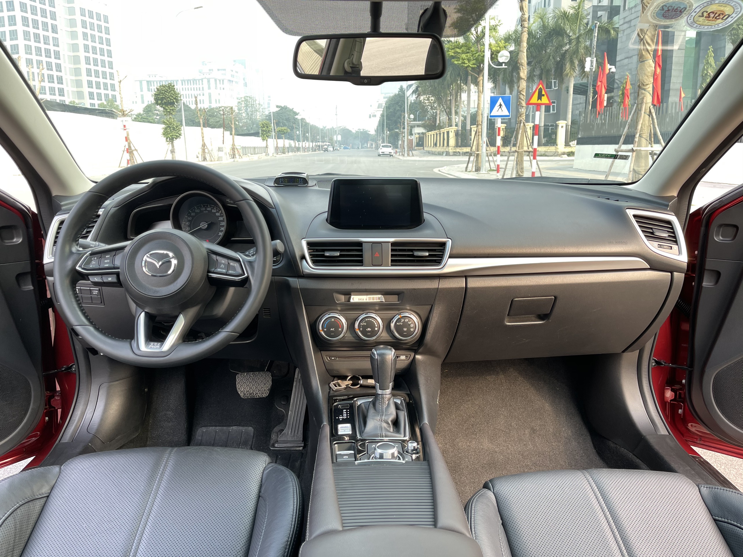 Mazda 3 Sedan 2018 - 8