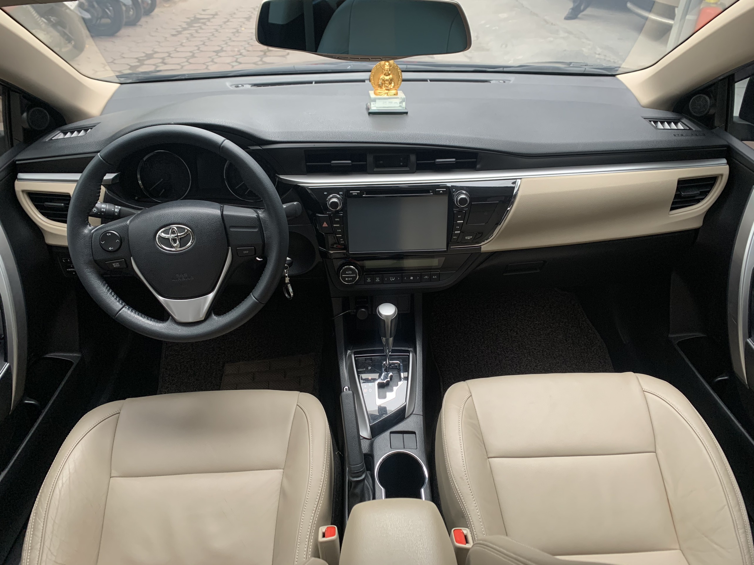 Toyota Altis 1.8G 2015 - 8