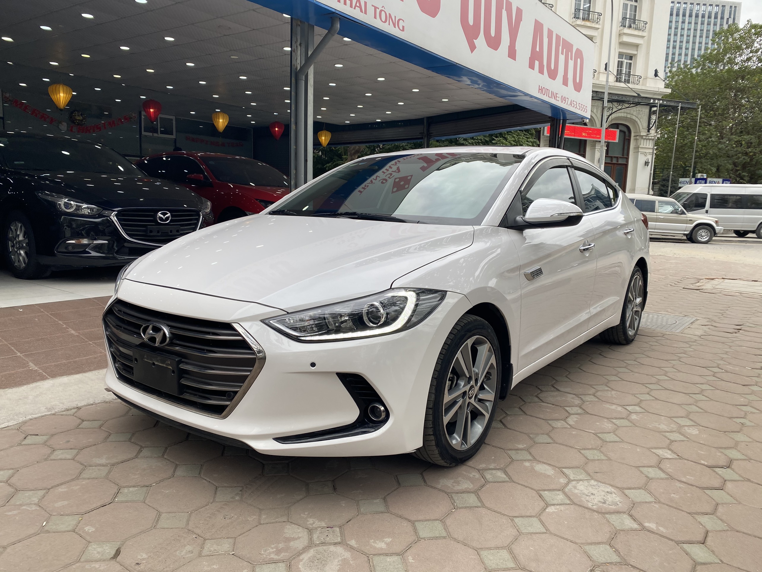 Hyundai Elantra 2.0AT 2017 - 3