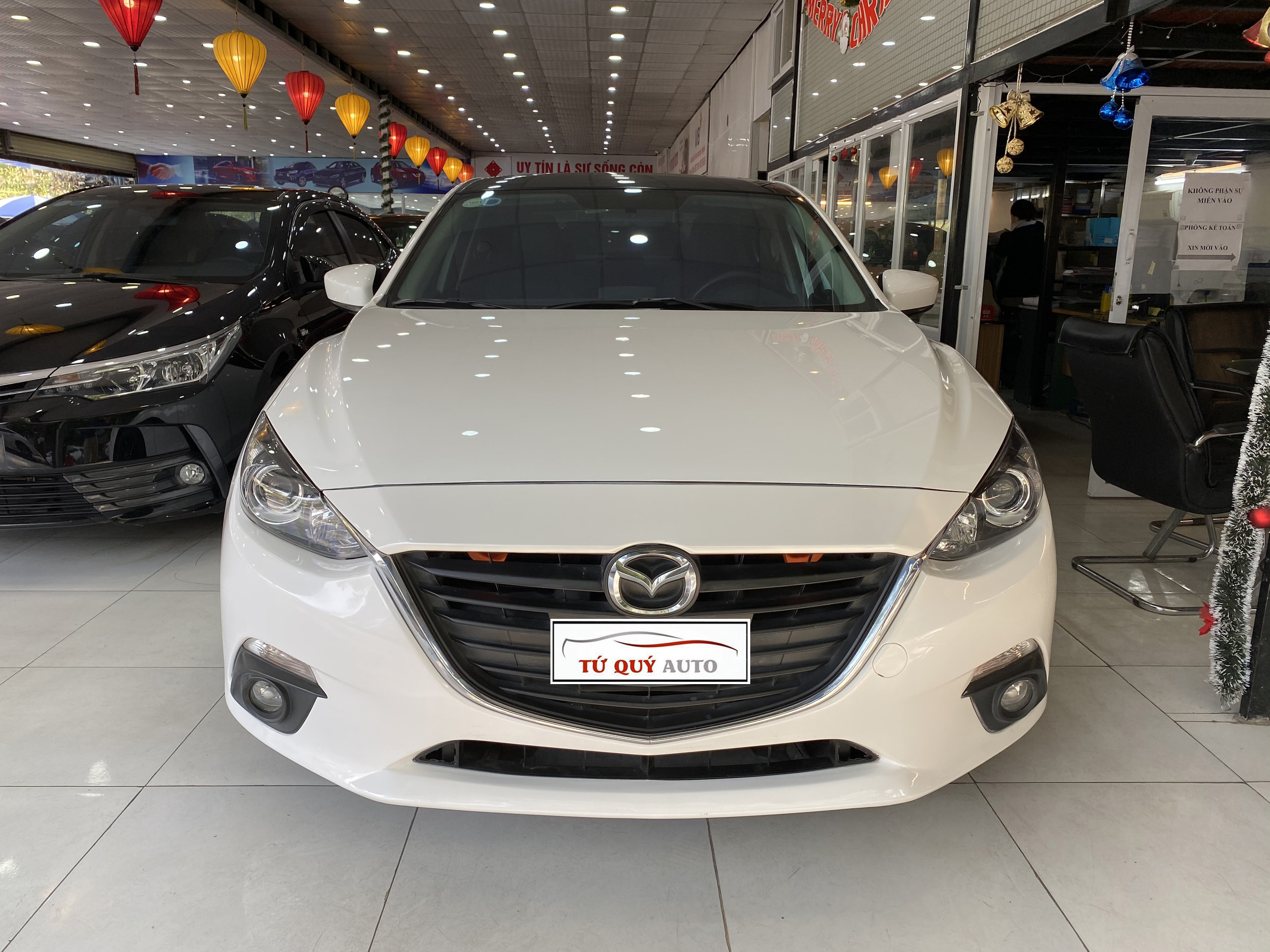 Xe Mazda 3 Sedan 1.5AT 2016 - Trắng