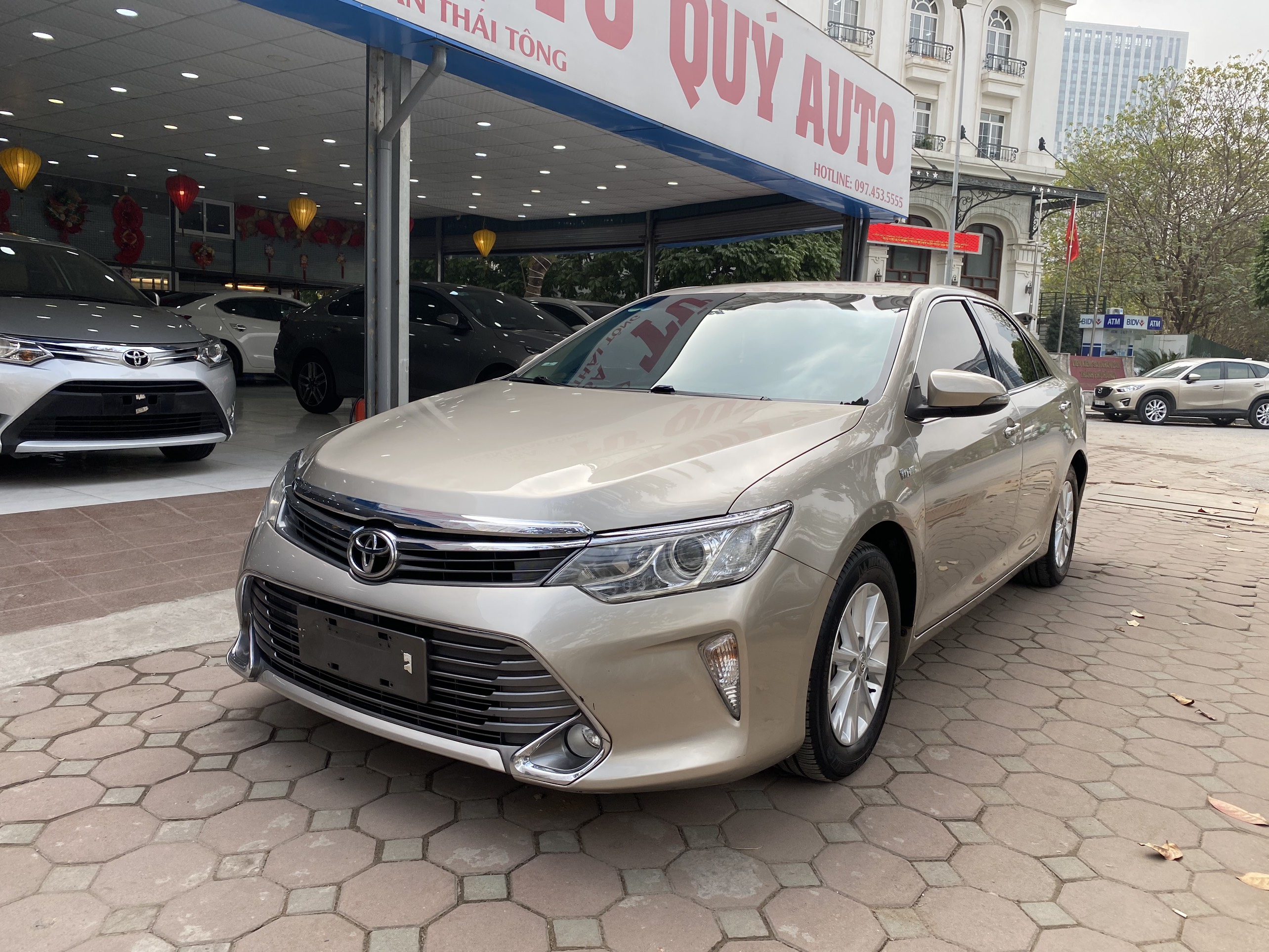 Toyota Camry 2.0E 2015 - 3