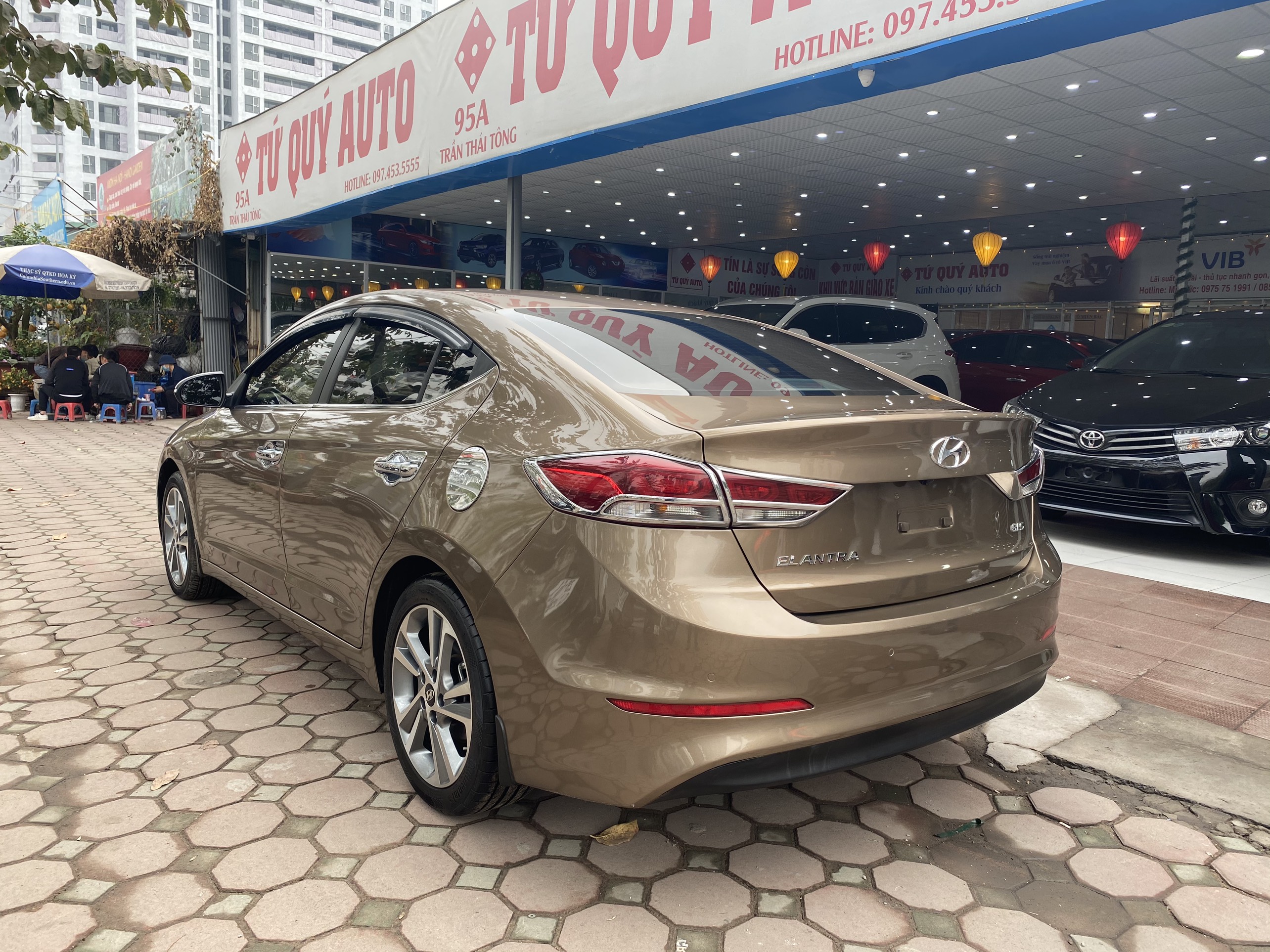 Hyundai Elantra 2.0AT 2016 - 4