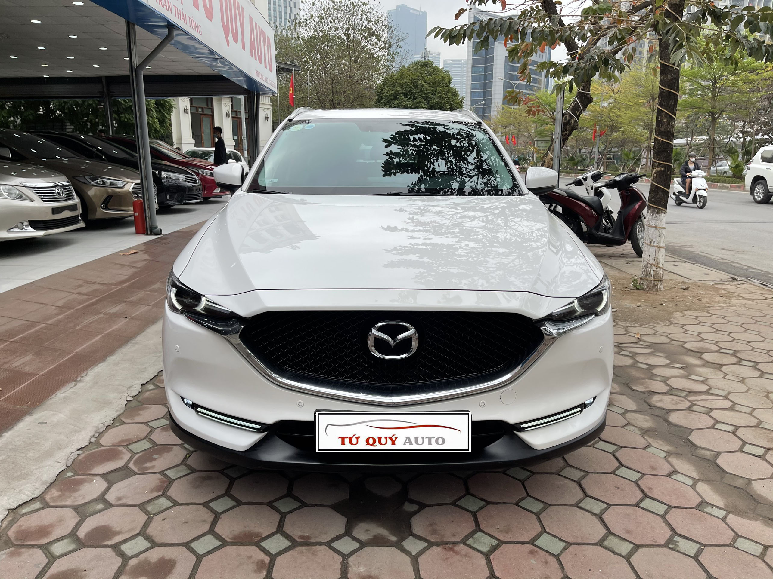 Xe Mazda CX5 2.0AT 2018 - Trắng