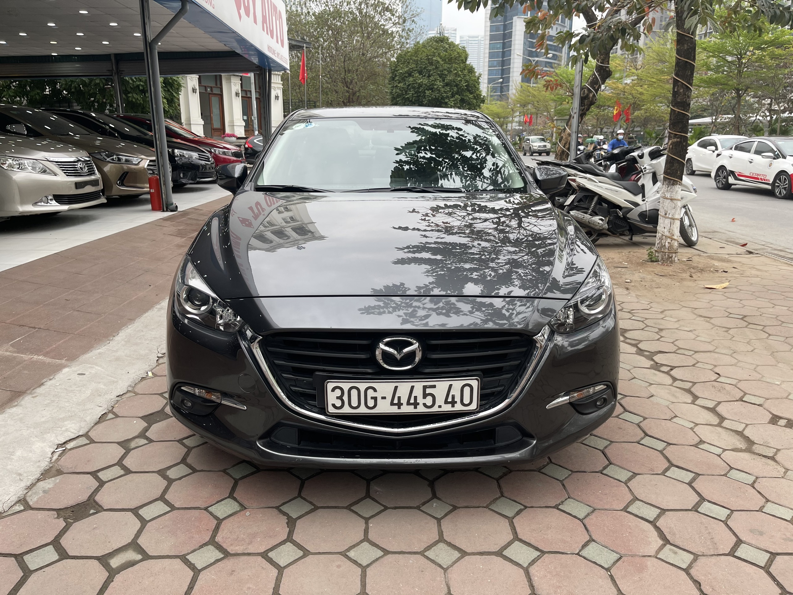 Xe Mazda 3 1.5AT 2019 - Xám Grey