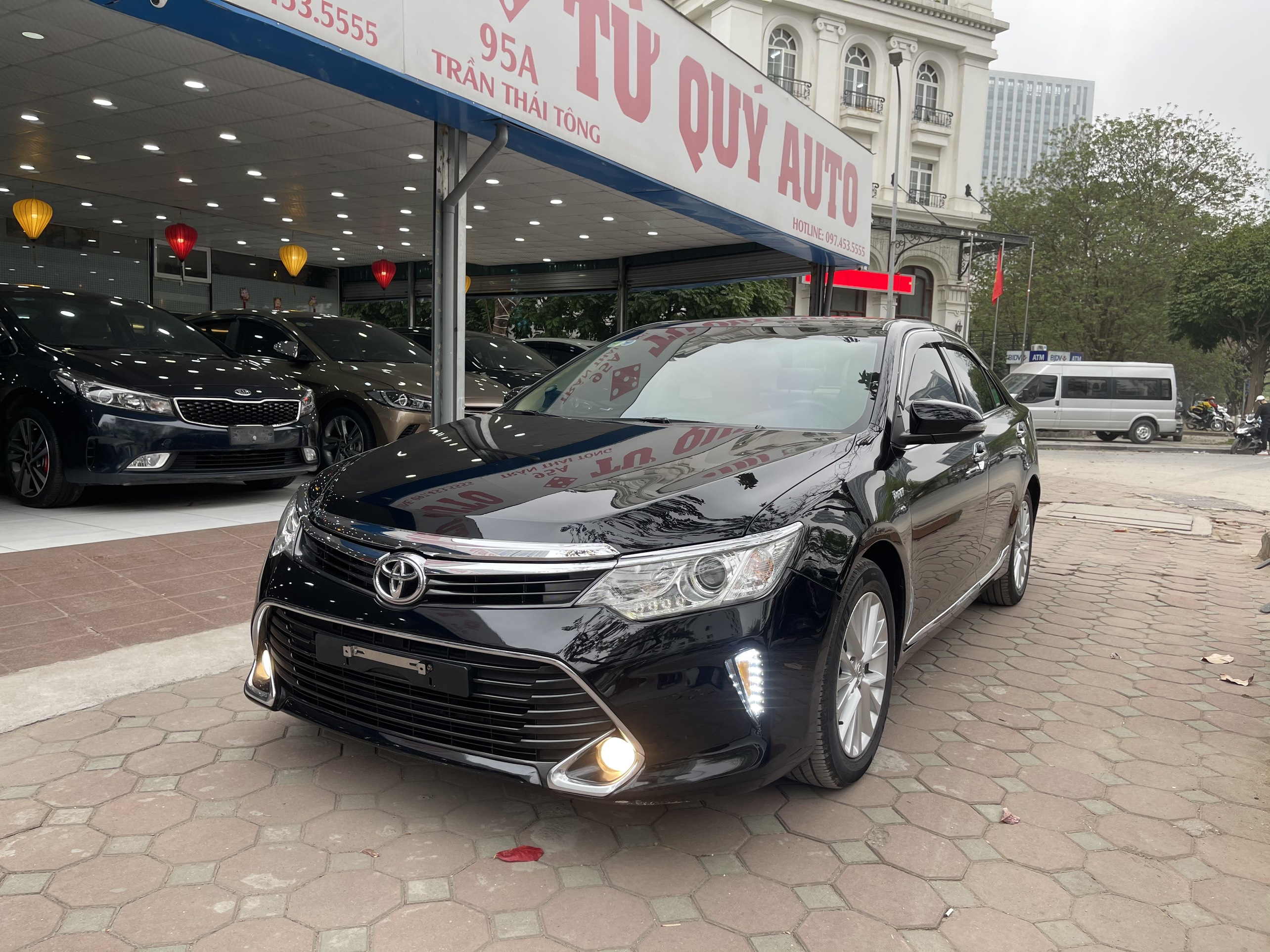 Toyota Camry 2.0E 2017 - 3