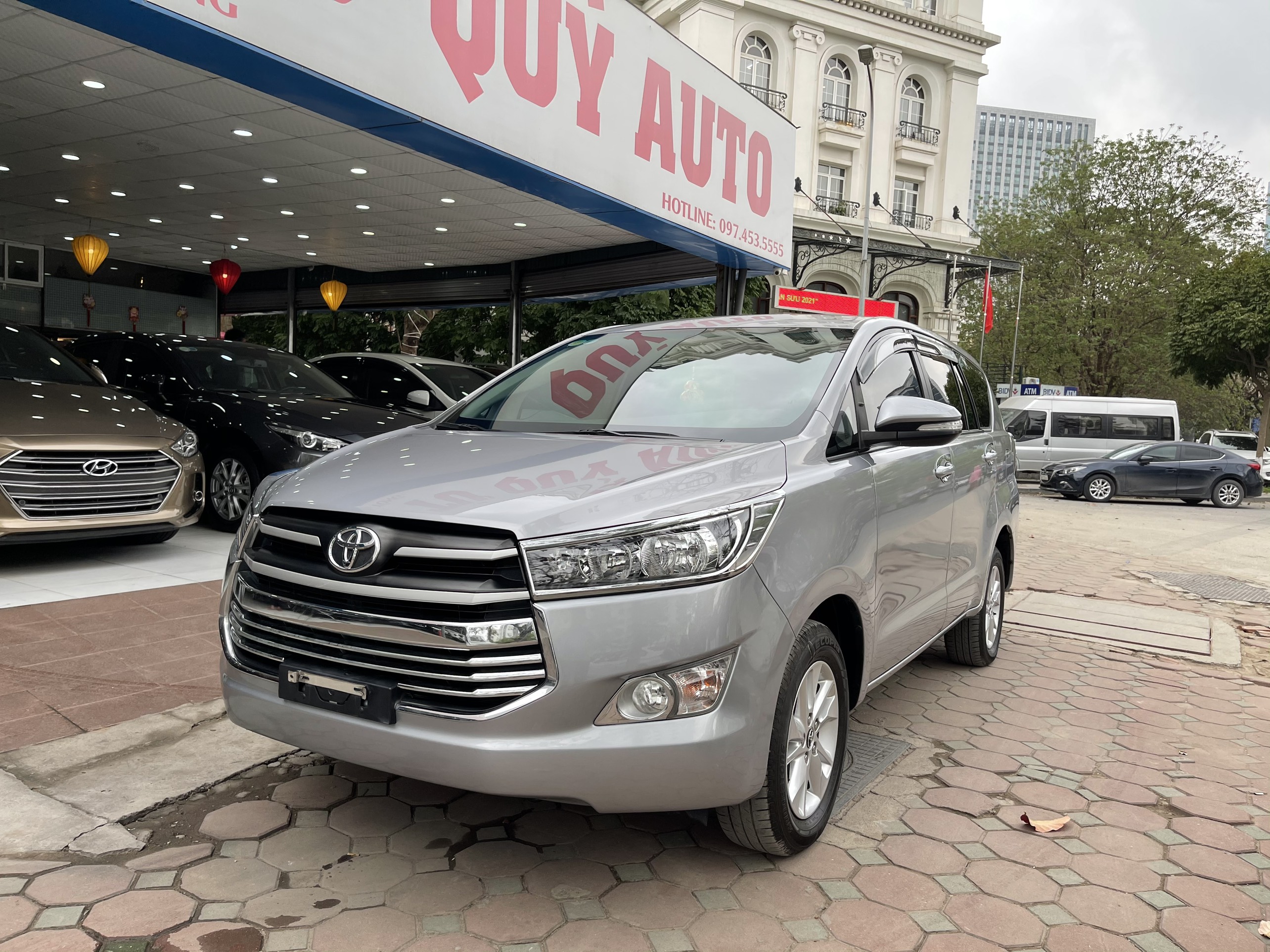 Toyota Innova 2.0E 2018 - 3