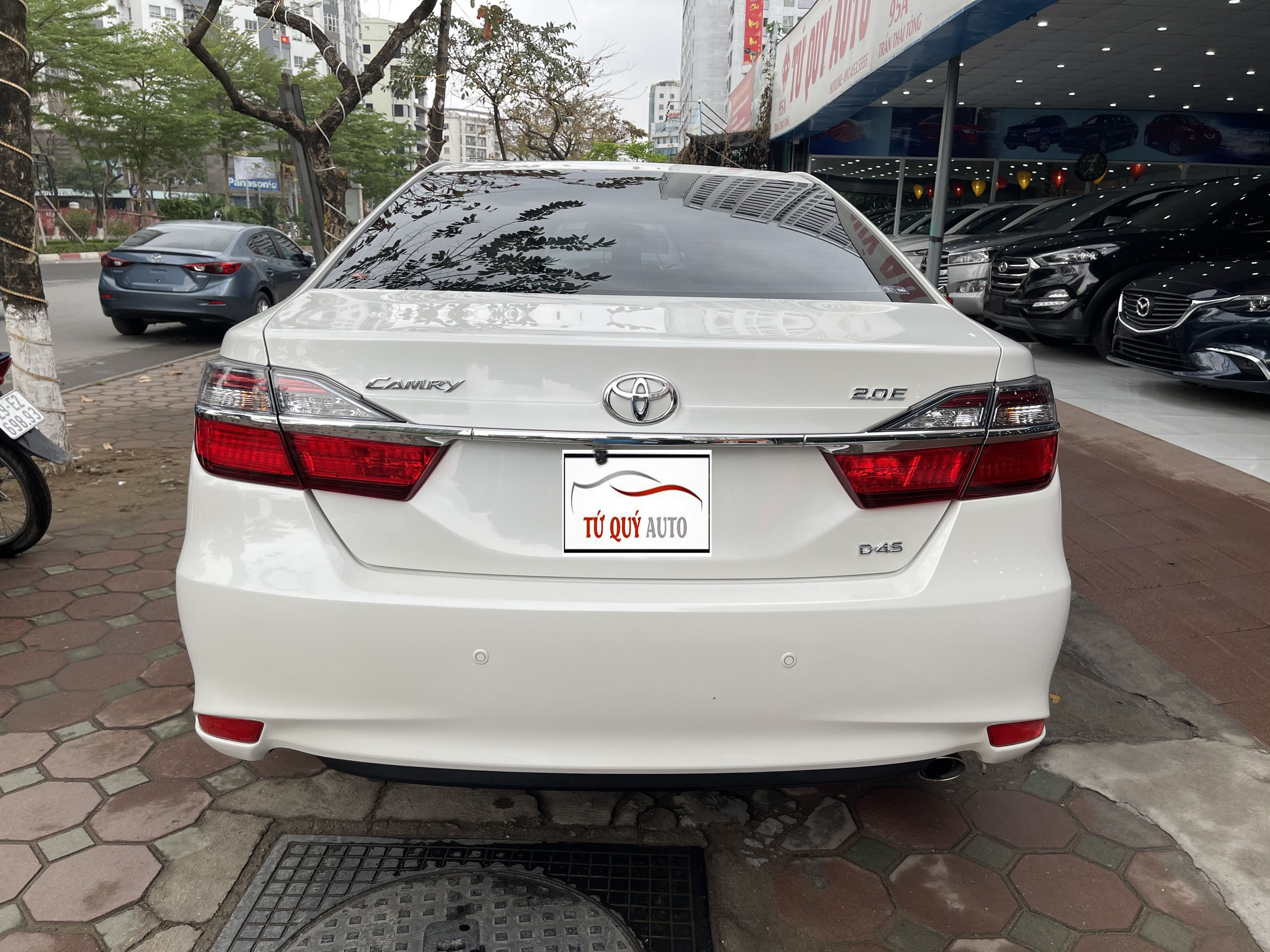 Toyota Camry 2.0E 2018 - 2