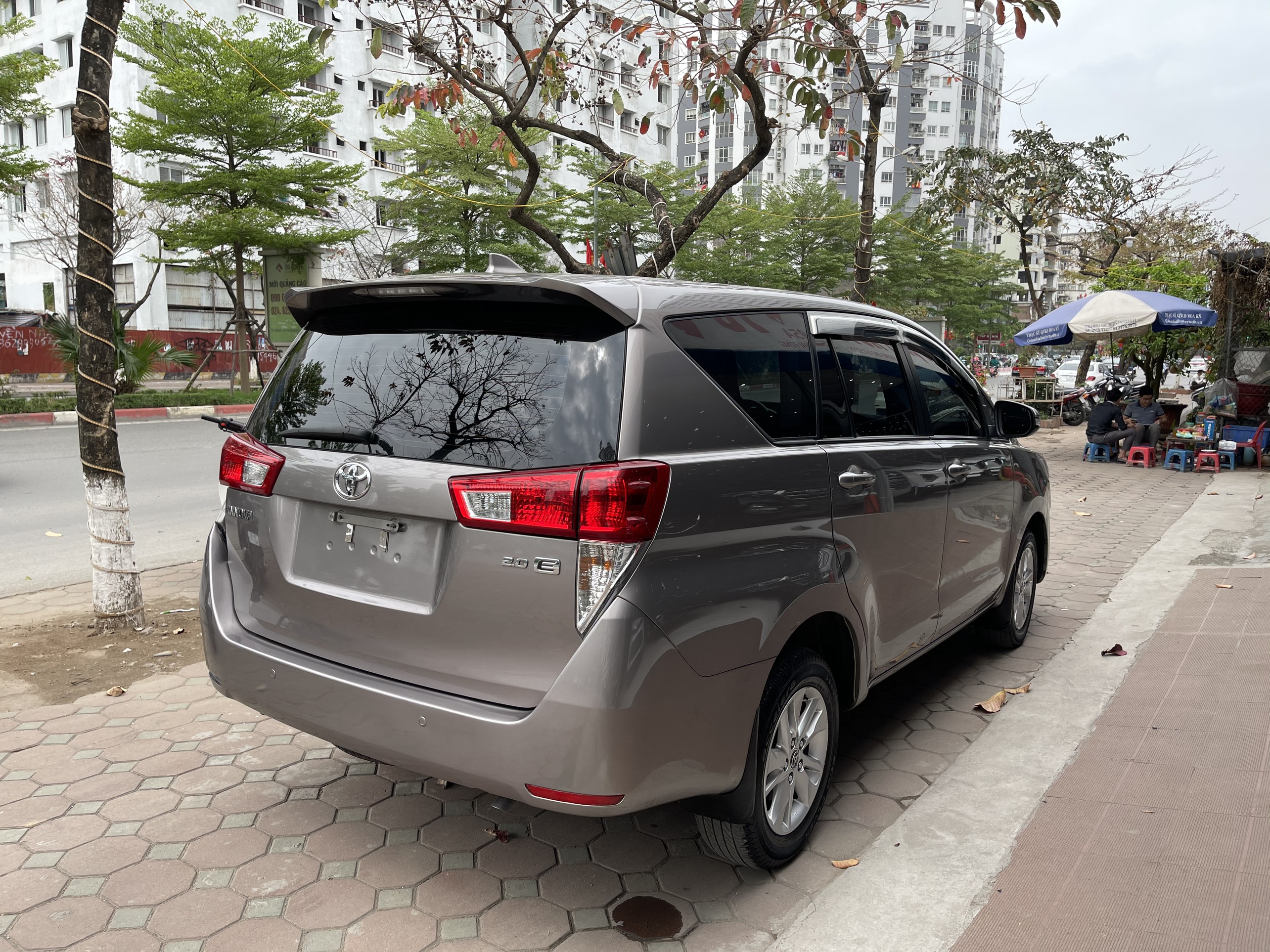 Toyota Innova 2.0E 2017 - 3