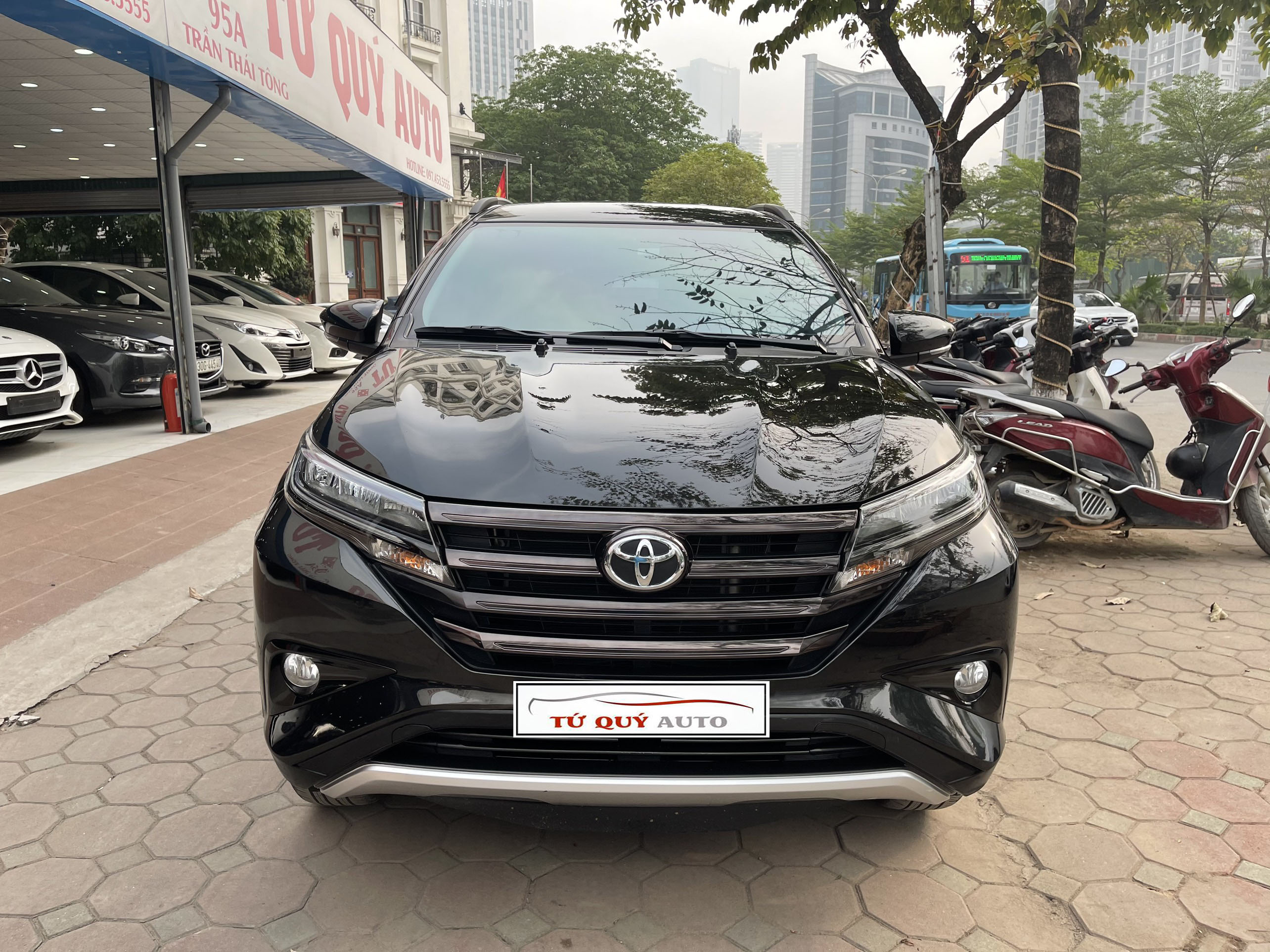 Xe Toyota Rush 1.5S 2020 - Đen